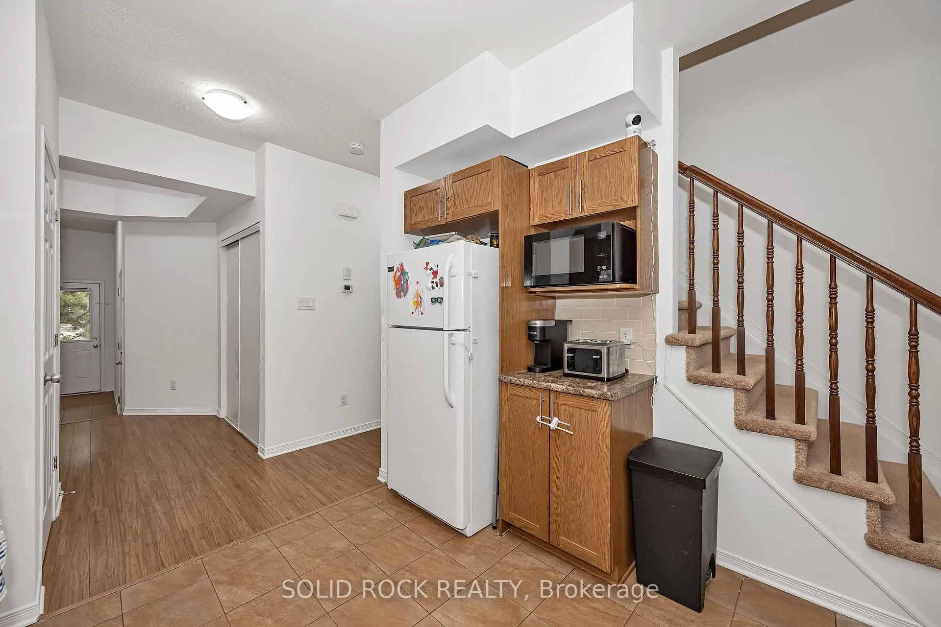 Photo 8 of 40 Gordon Ferguson Place, Arnprior — HOMEH