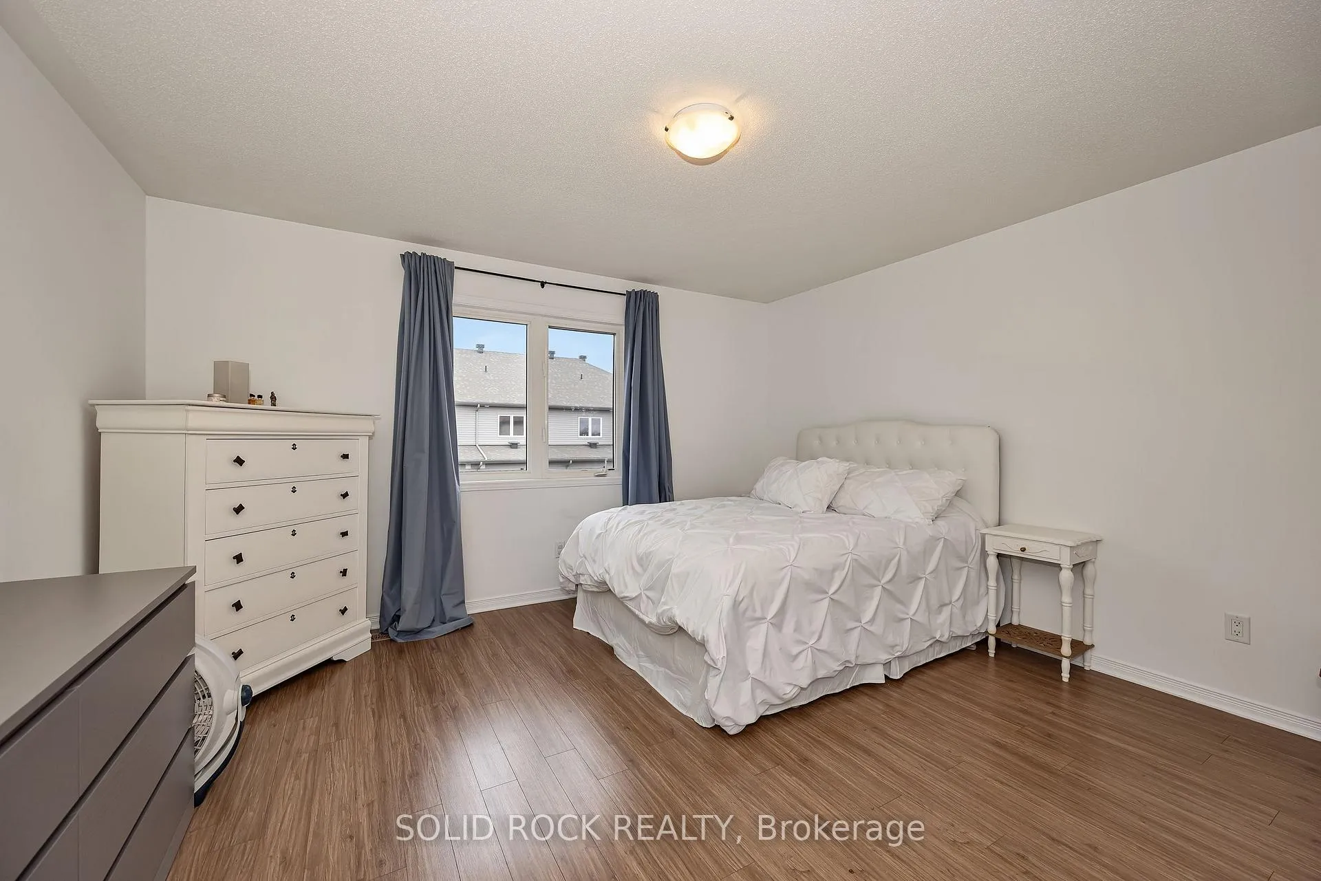 Photo 15 of 40 Gordon Ferguson Place, Arnprior — HOMEH