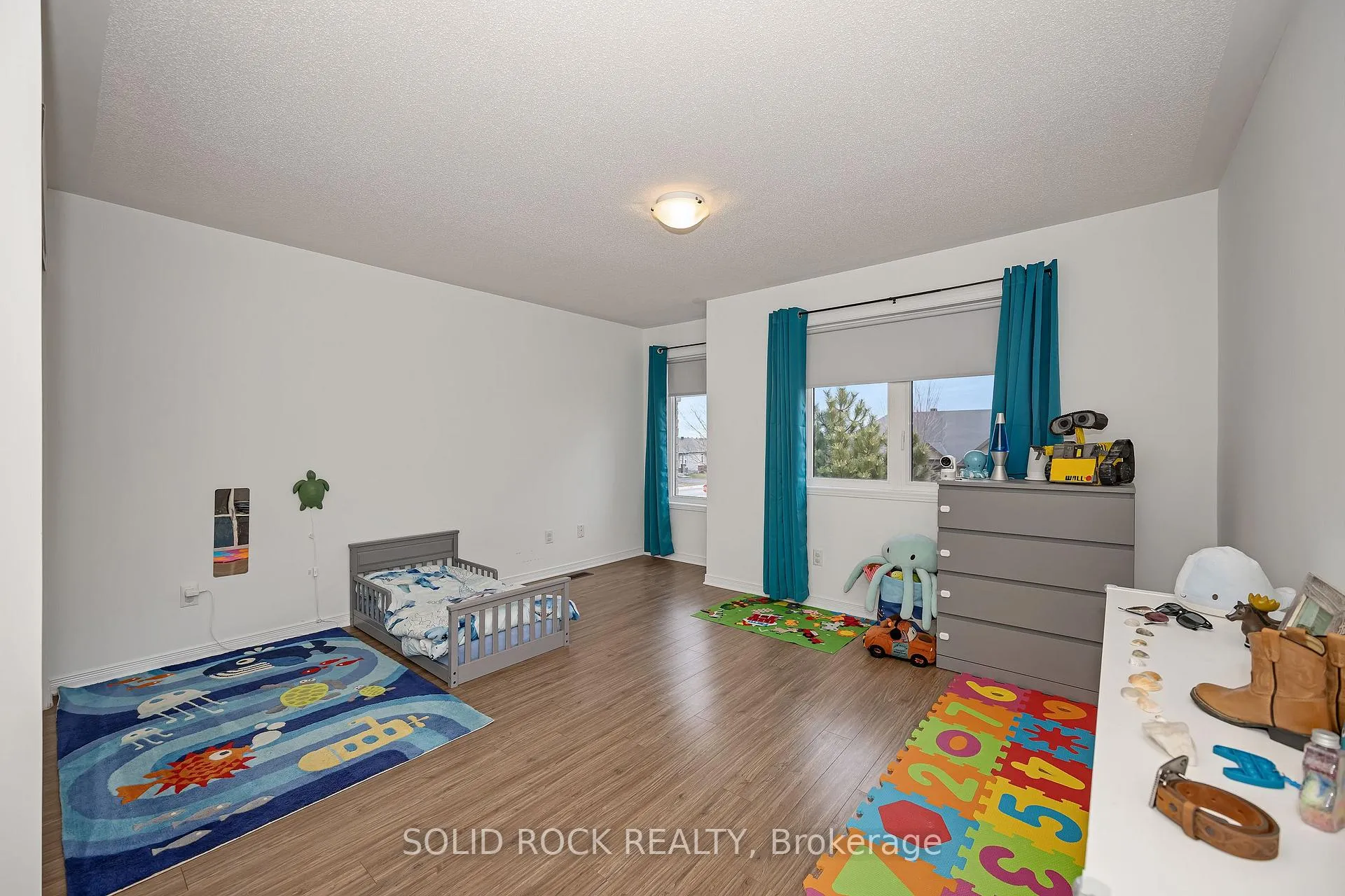 Photo 19 of 40 Gordon Ferguson Place, Arnprior — HOMEH