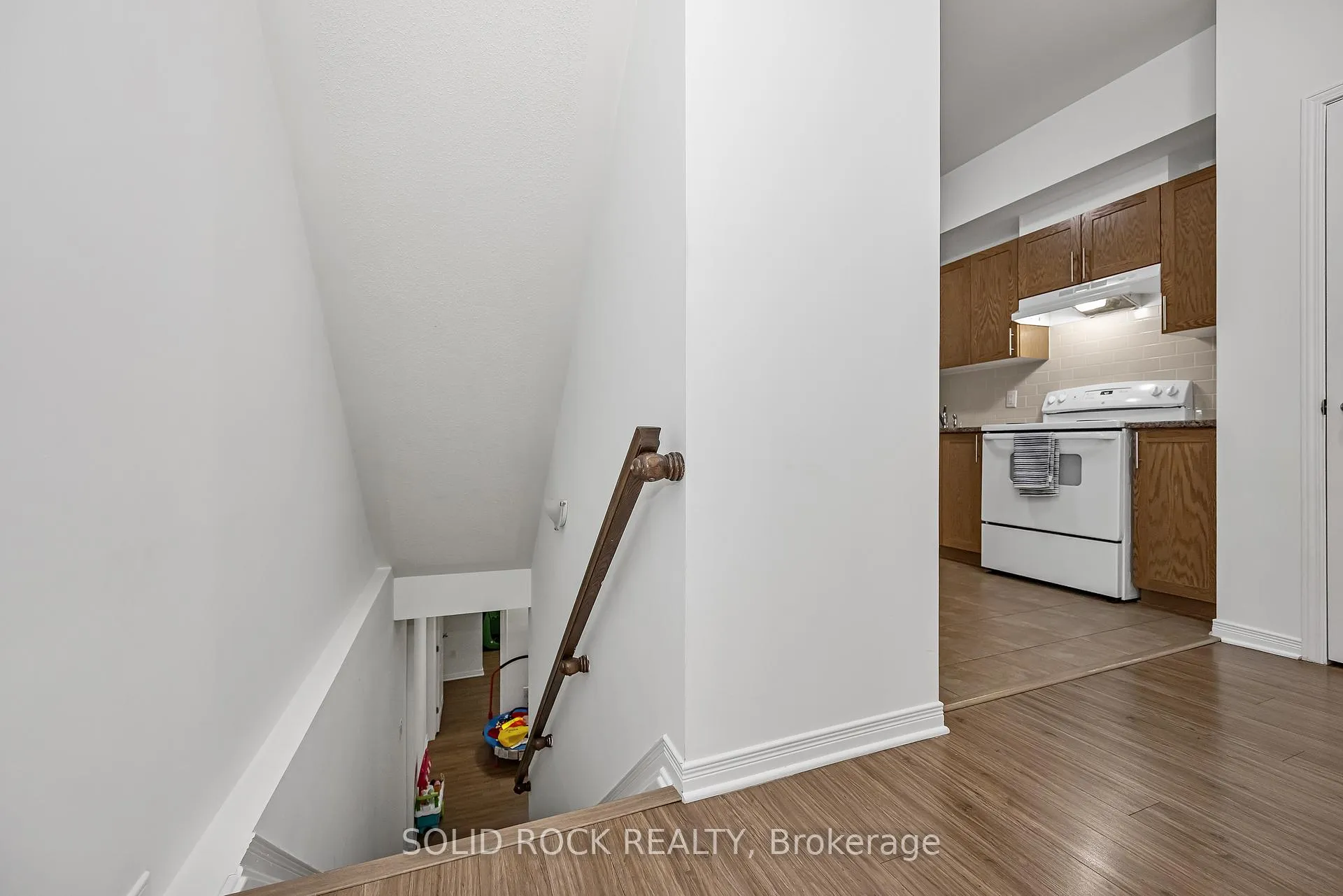 Photo 22 of 40 Gordon Ferguson Place, Arnprior — HOMEH