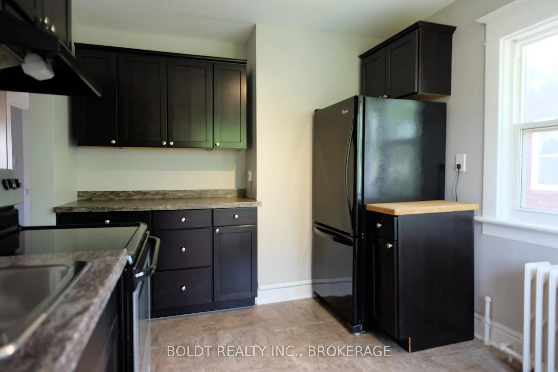 Photo 8 of Unit 2, 5029 Fourth Avenue, Niagara Falls, Cherrywood — HOMEH