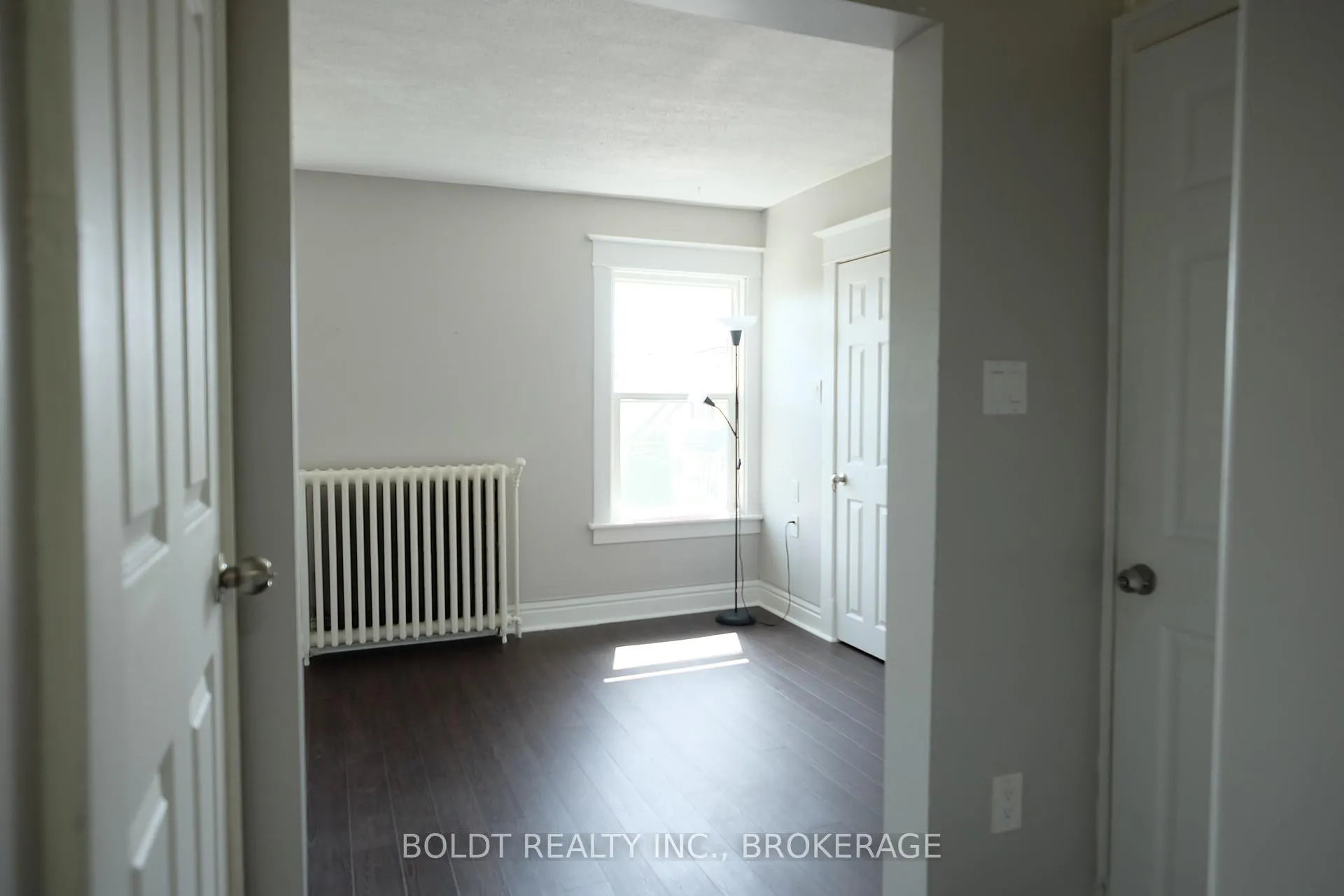 Photo 12 of Unit 2, 5029 Fourth Avenue, Niagara Falls, Cherrywood — HOMEH
