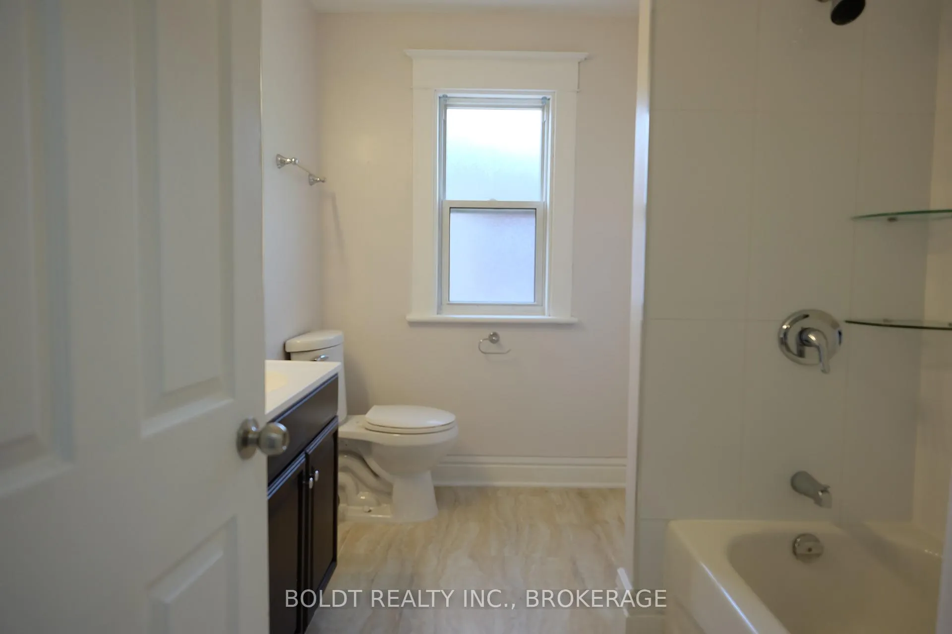 Photo 15 of Unit 2, 5029 Fourth Avenue, Niagara Falls, Cherrywood — HOMEH