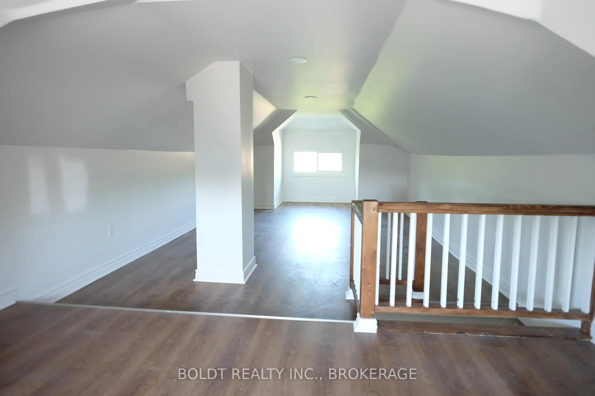 Photo 19 of Unit 2, 5029 Fourth Avenue, Niagara Falls, Cherrywood — HOMEH