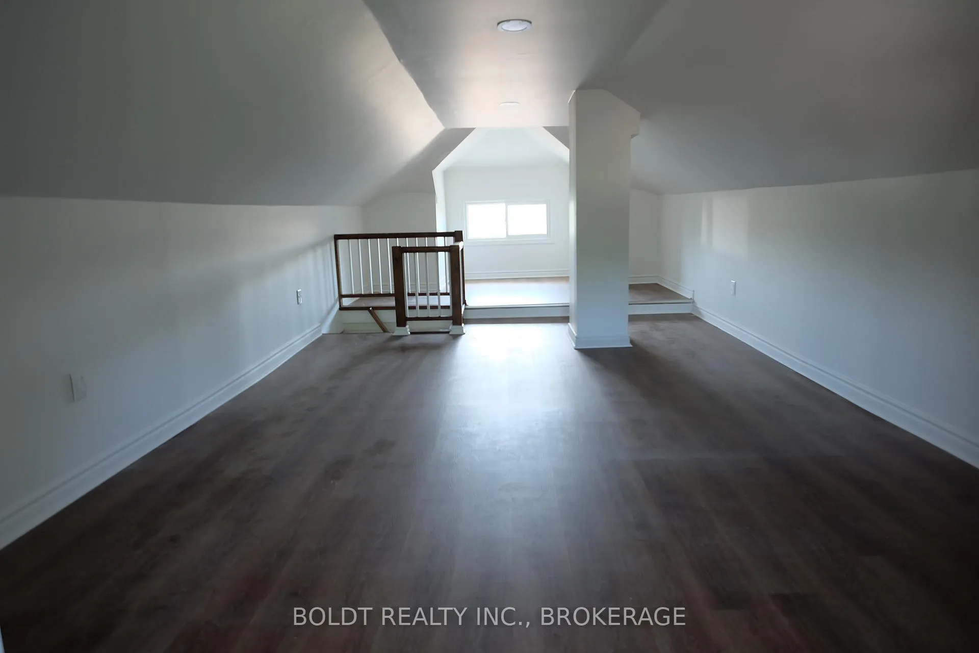 Photo 20 of Unit 2, 5029 Fourth Avenue, Niagara Falls, Cherrywood — HOMEH
