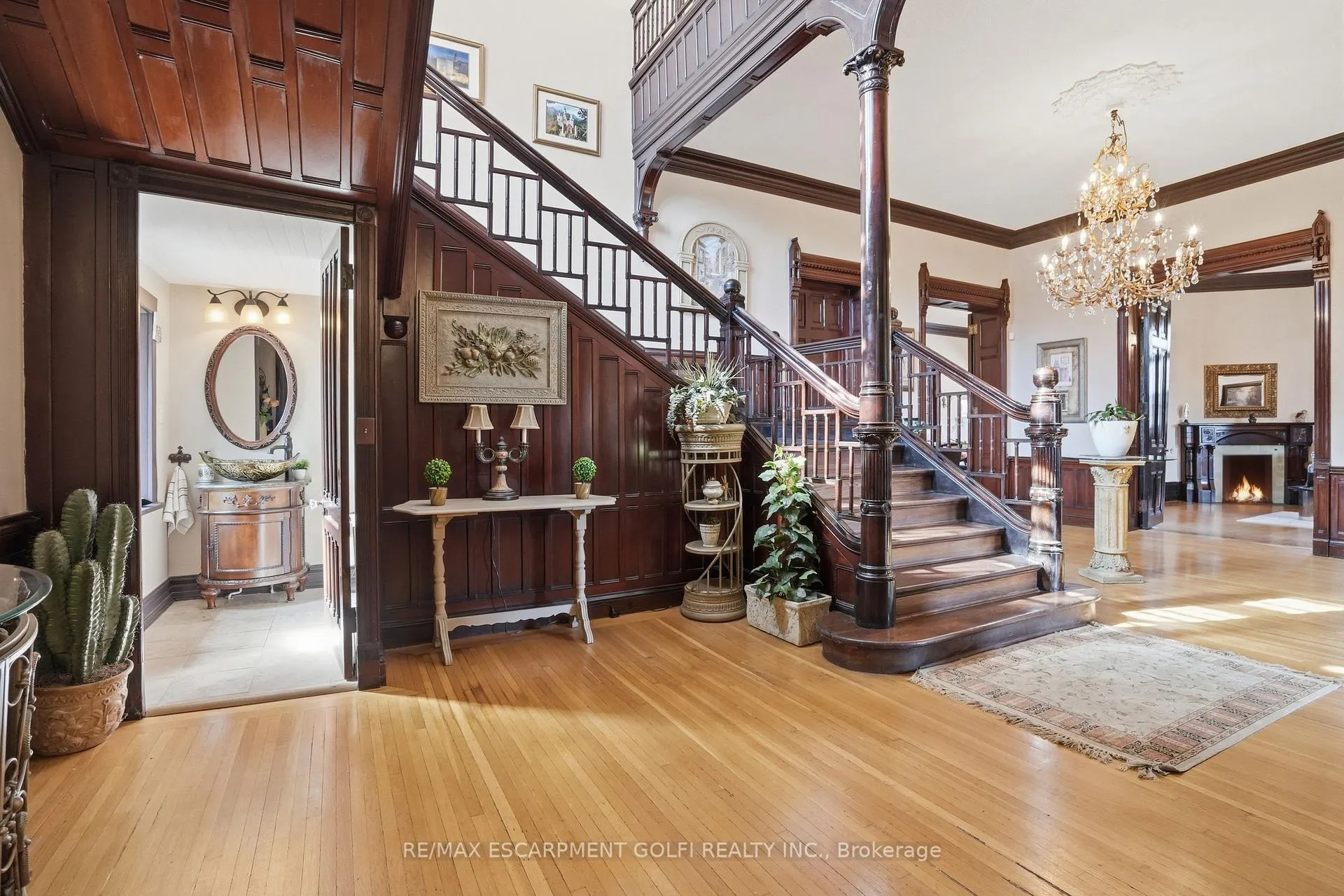 Photo 6 of 26 Ravenscliffe Avenue, Hamilton, Durand — HOMEH