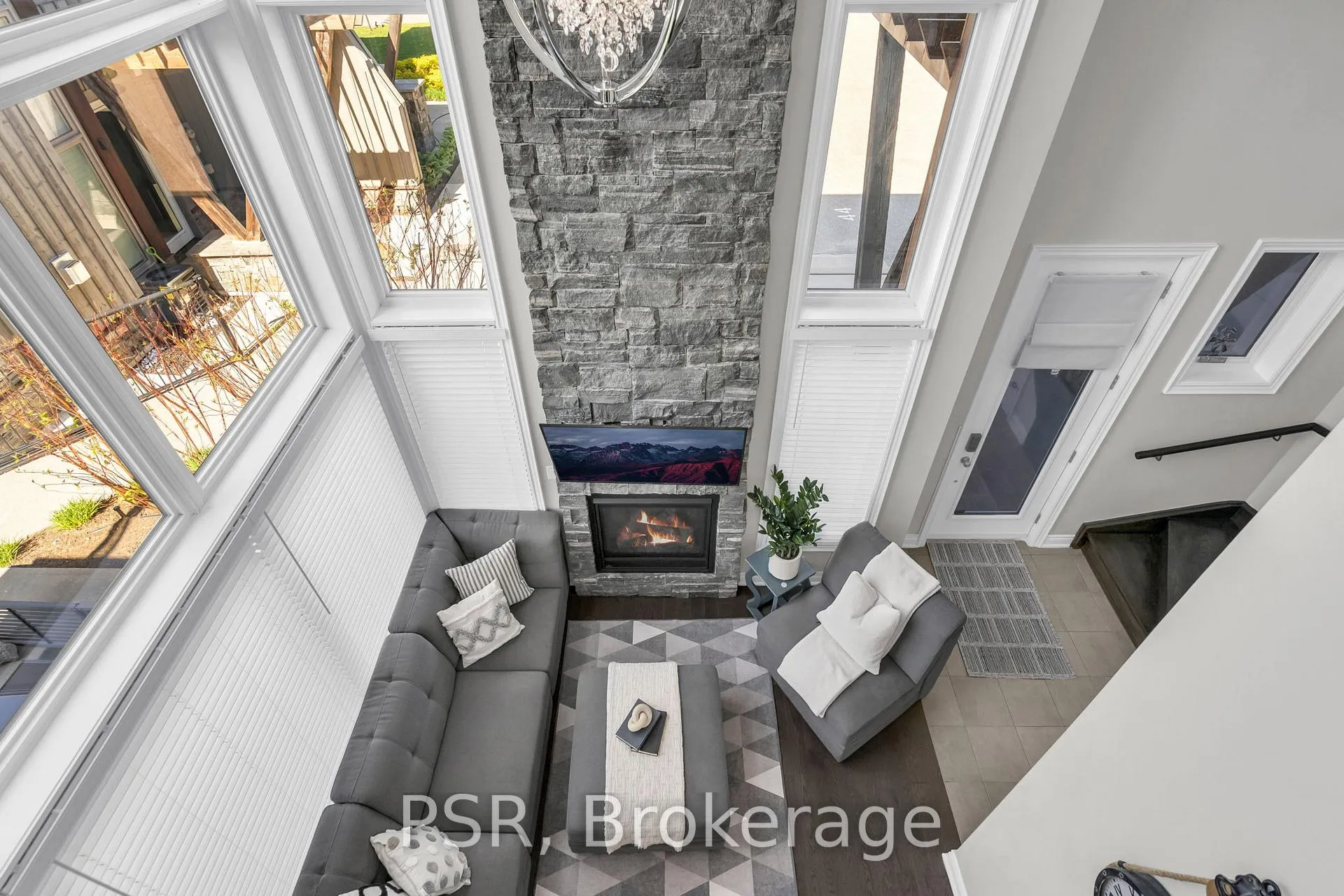 Photo 13 of 44 Carrick Trail, Gravenhurst, Wood (Gravenhurst) — HOMEH