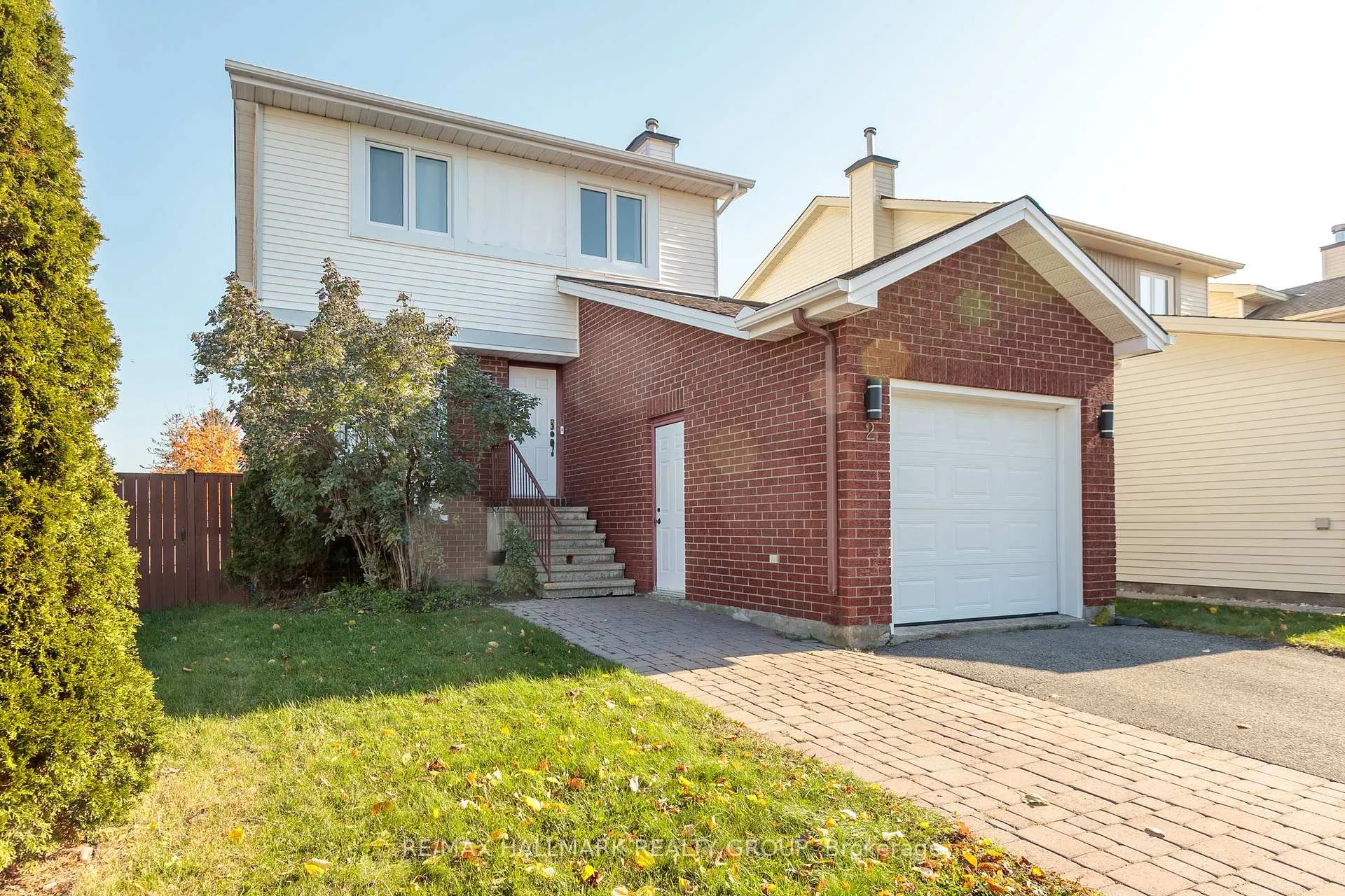 Photo 2 of 2 Newport Crescent, Ottawa, Hunt Club Park/Greenboro — HOMEH