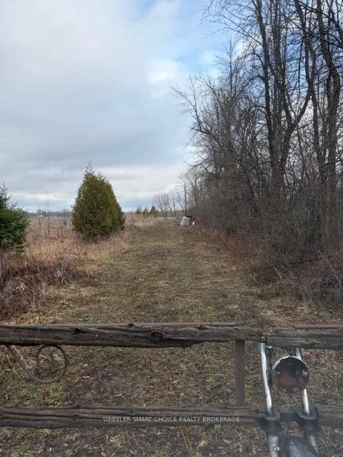 Front of 00000 North Lunenburg Road