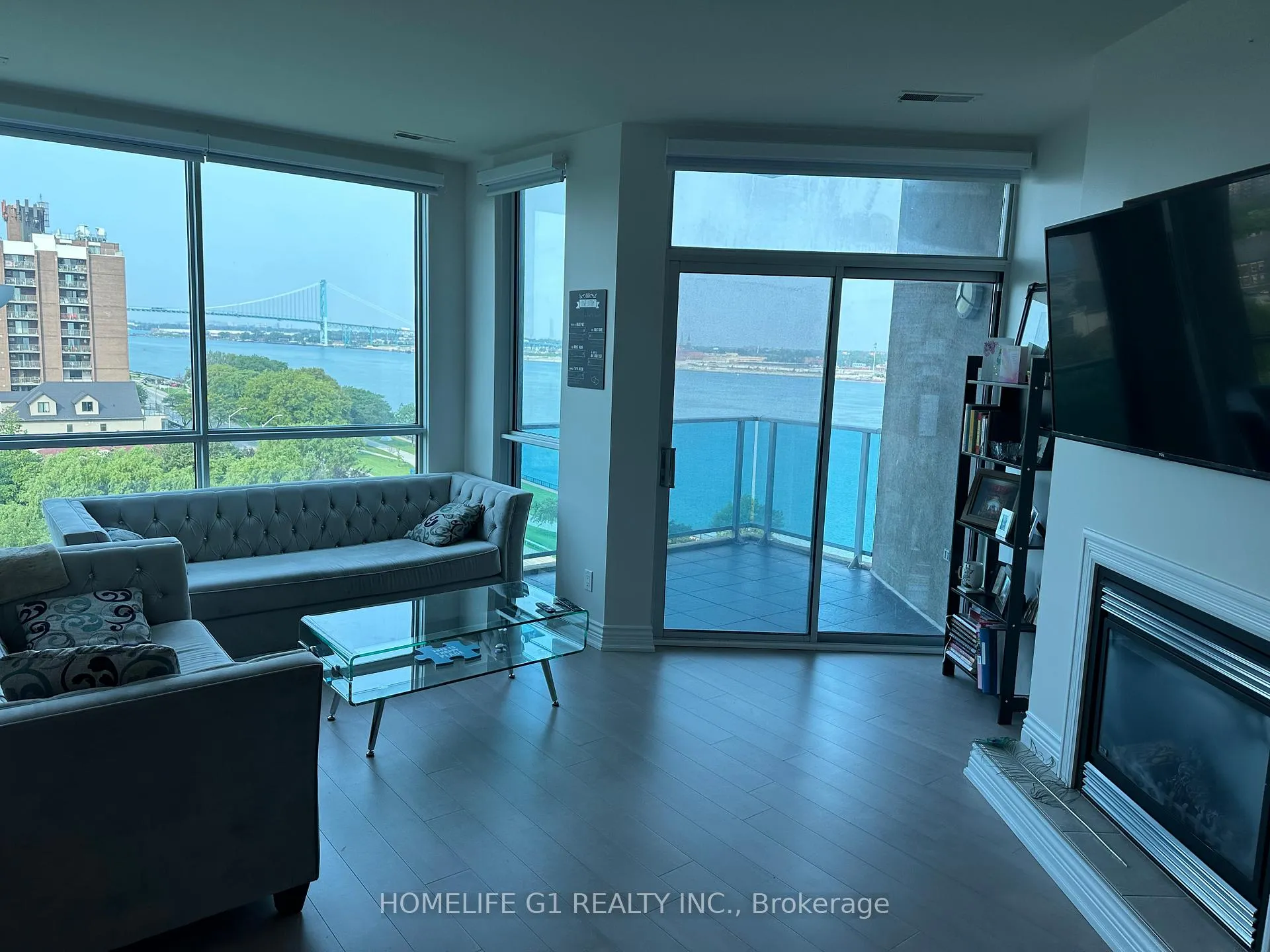 Photo 8 of Unit 701, 1225 River side Drive W, Windsor — HOMEH