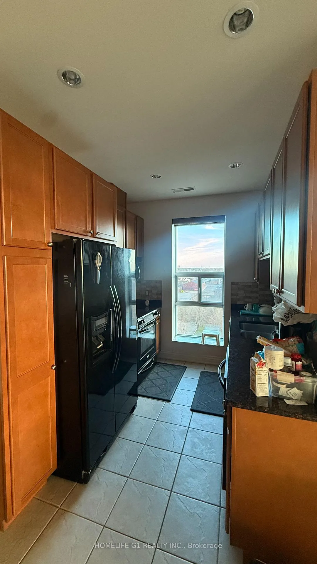 Photo 11 of Unit 701, 1225 River side Drive W, Windsor — HOMEH