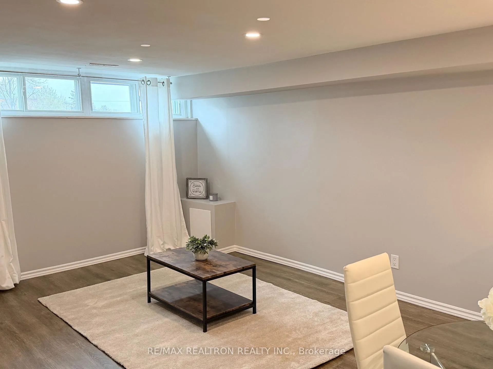 Photo 8 of Unit Bsmnt, 39 Davis Road, Aurora, Aurora Highlands — HOMEH