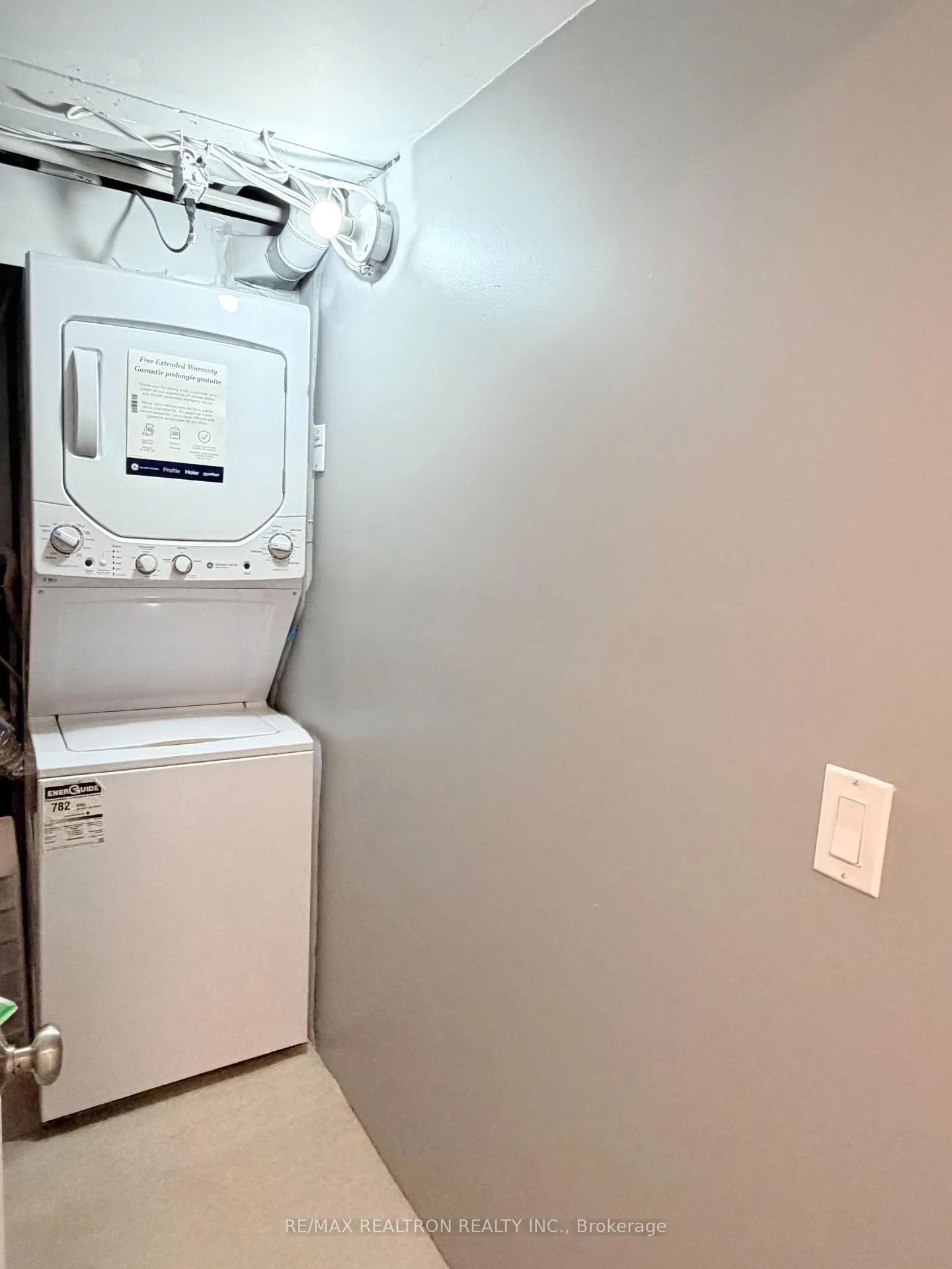 Photo 17 of Unit Bsmnt, 39 Davis Road, Aurora, Aurora Highlands — HOMEH