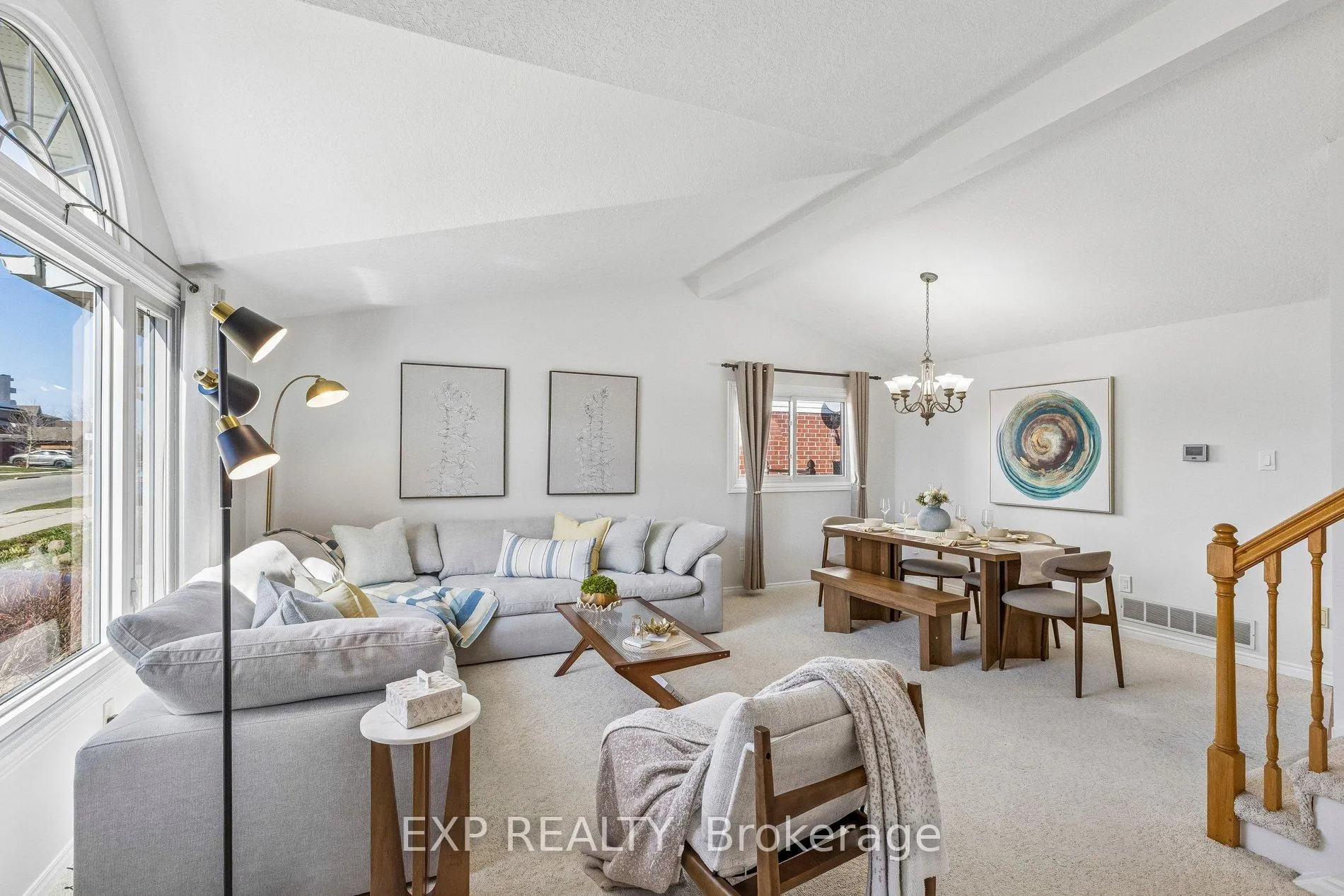 Photo 5 of 370 Stephanie Drive, Guelph, Willow West/Sugarbush/West Acres — HOMEH