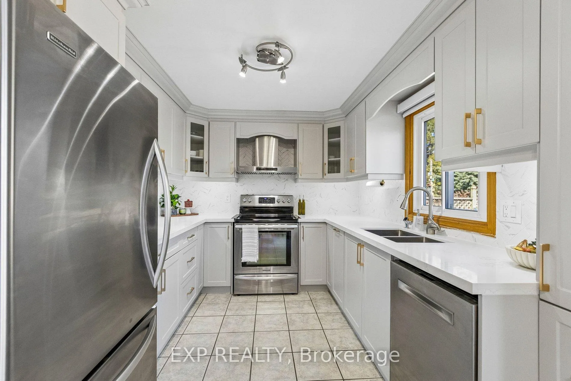 Photo 9 of 370 Stephanie Drive, Guelph, Willow West/Sugarbush/West Acres — HOMEH