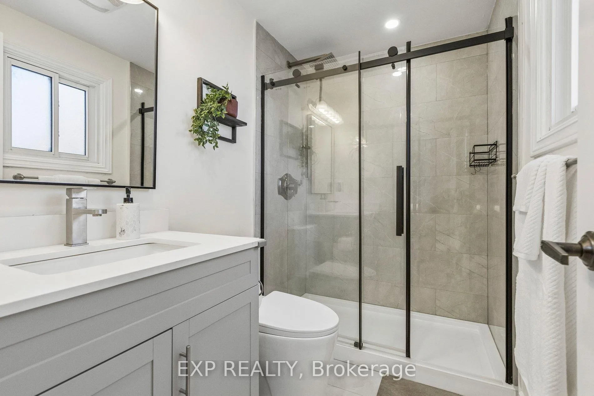 Photo 16 of 370 Stephanie Drive, Guelph, Willow West/Sugarbush/West Acres — HOMEH