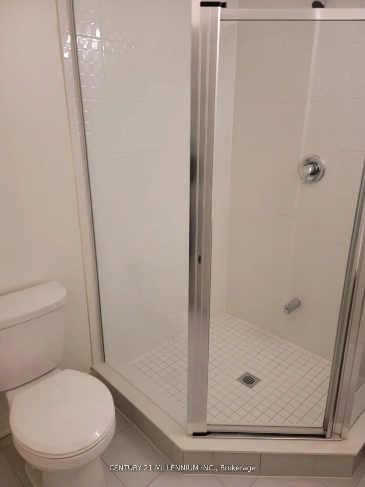 Photo 5 of 1565 Green Road, Clarington, Bowmanville — HOMEH