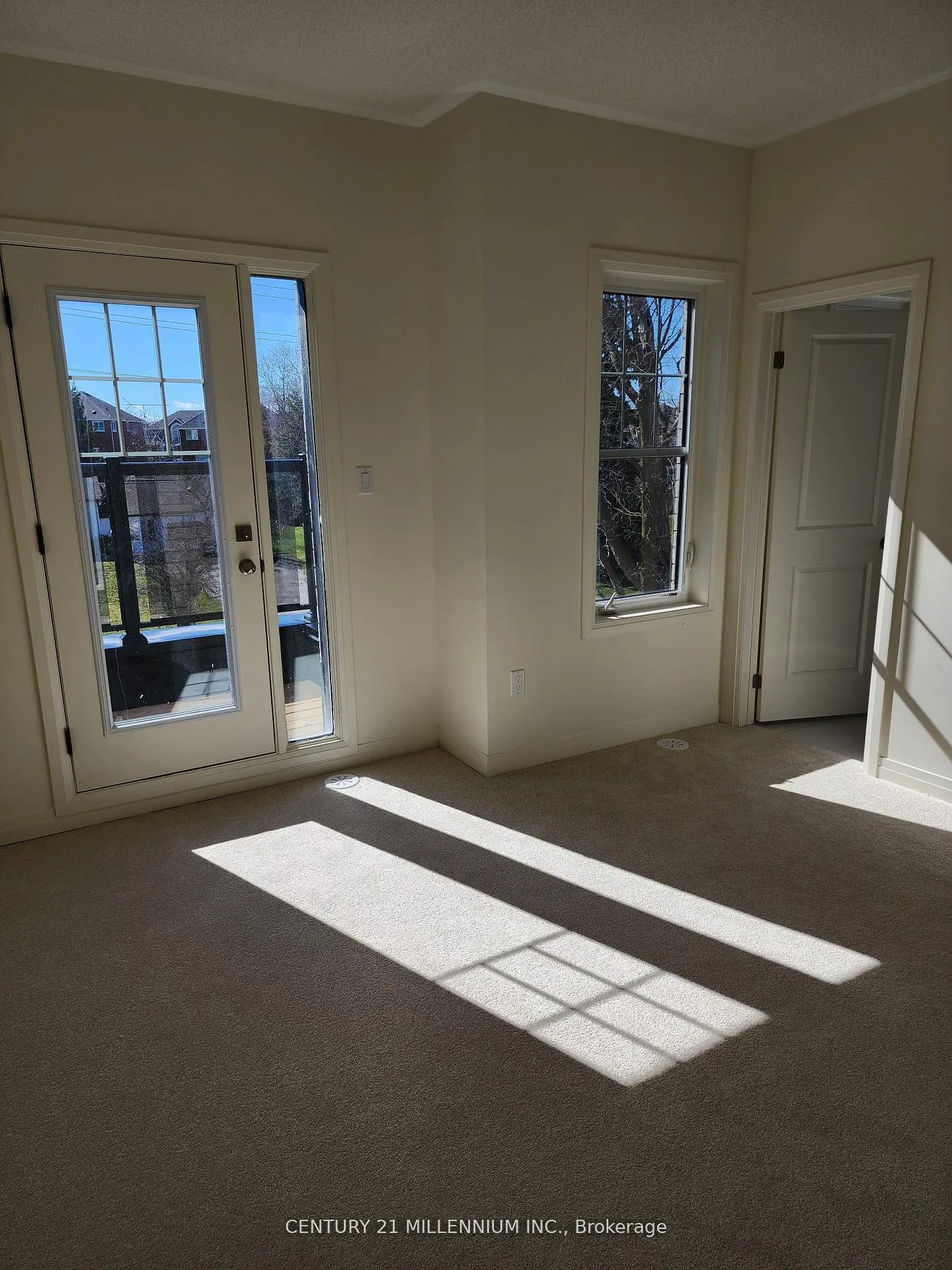 Photo 6 of 1565 Green Road, Clarington, Bowmanville — HOMEH