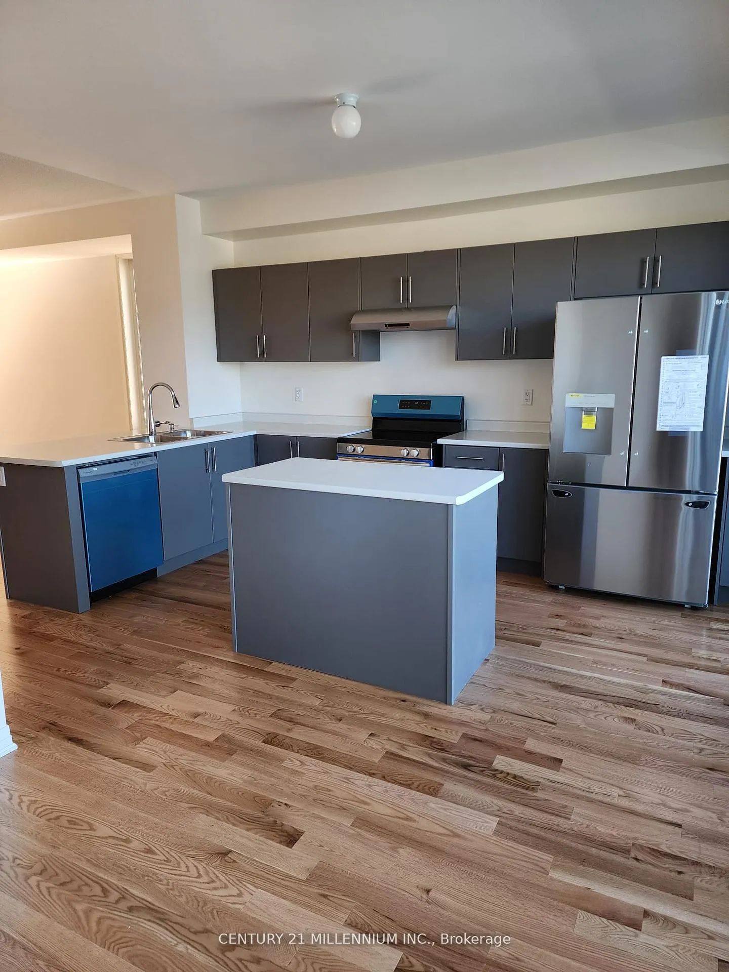 Photo 13 of 1565 Green Road, Clarington, Bowmanville — HOMEH