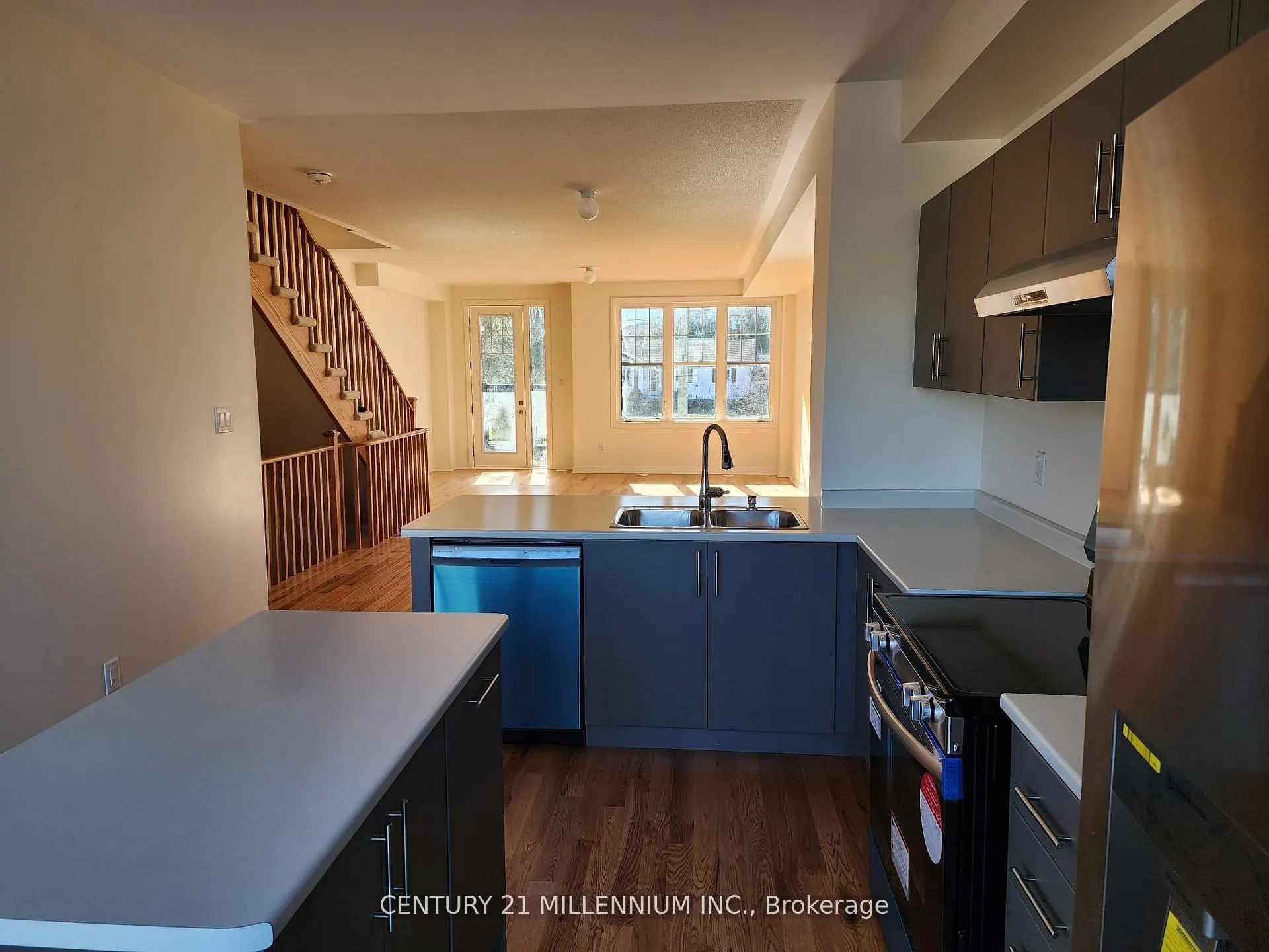 Photo 21 of 1565 Green Road, Clarington, Bowmanville — HOMEH