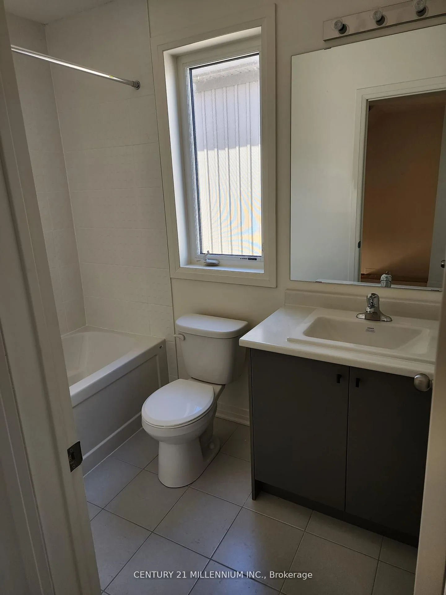 Photo 27 of 1565 Green Road, Clarington, Bowmanville — HOMEH