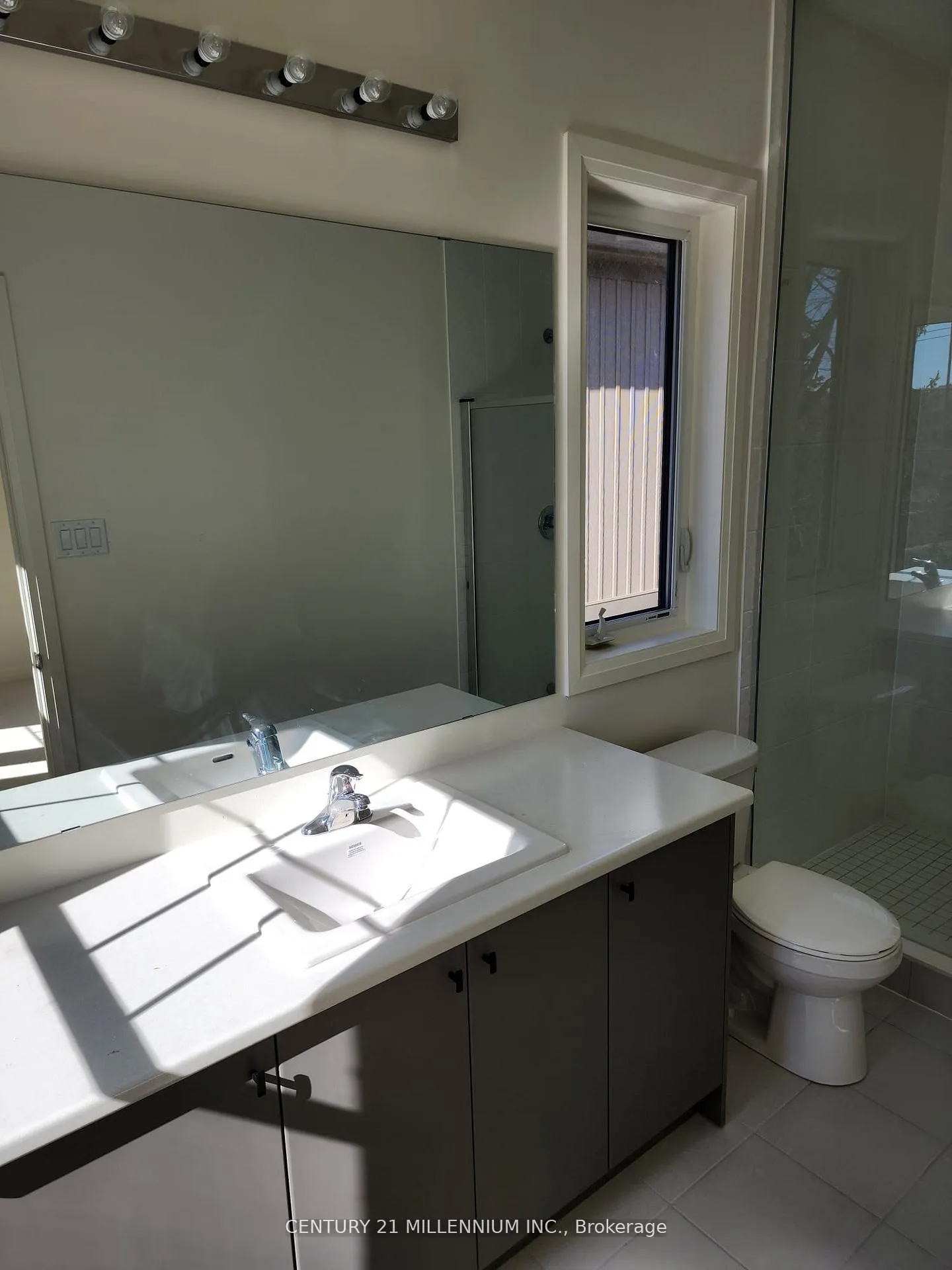 Photo 29 of 1565 Green Road, Clarington, Bowmanville — HOMEH