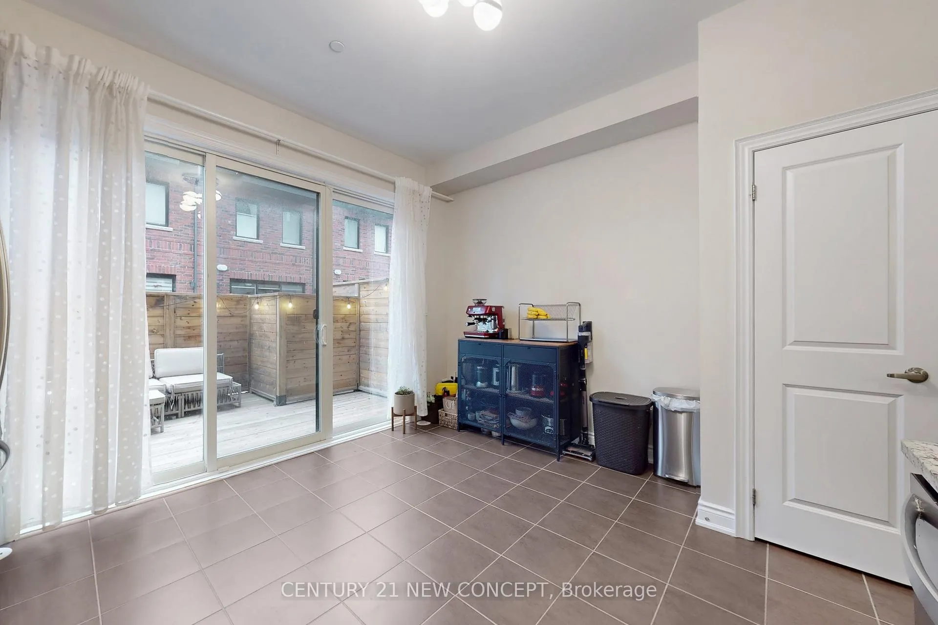 Photo 13 of Unit 27, 80 Daisy Avenue, Etobicoke, Long Branch — HOMEH