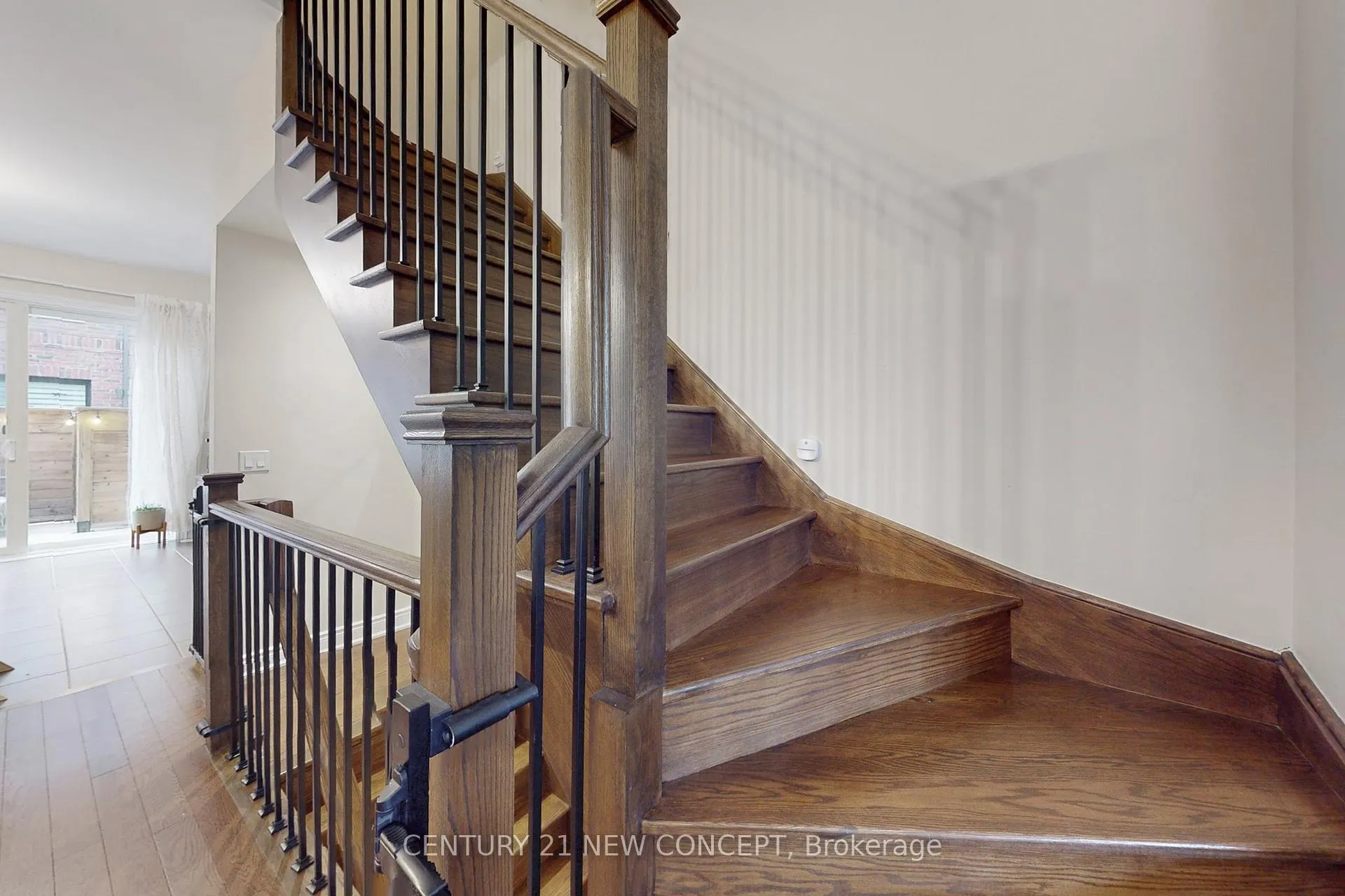 Photo 23 of Unit 27, 80 Daisy Avenue, Etobicoke, Long Branch — HOMEH