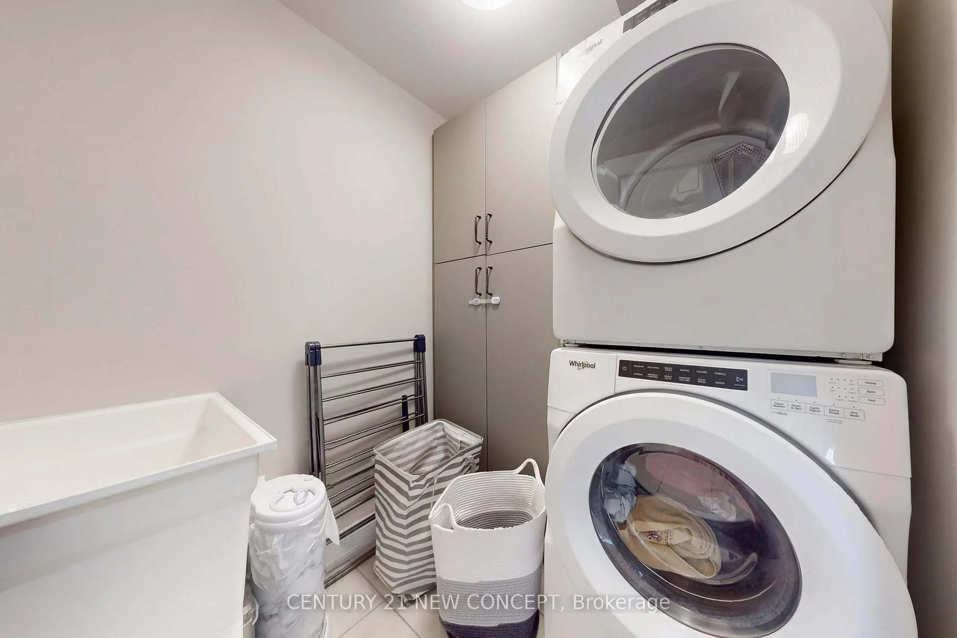Photo 33 of Unit 27, 80 Daisy Avenue, Etobicoke, Long Branch — HOMEH