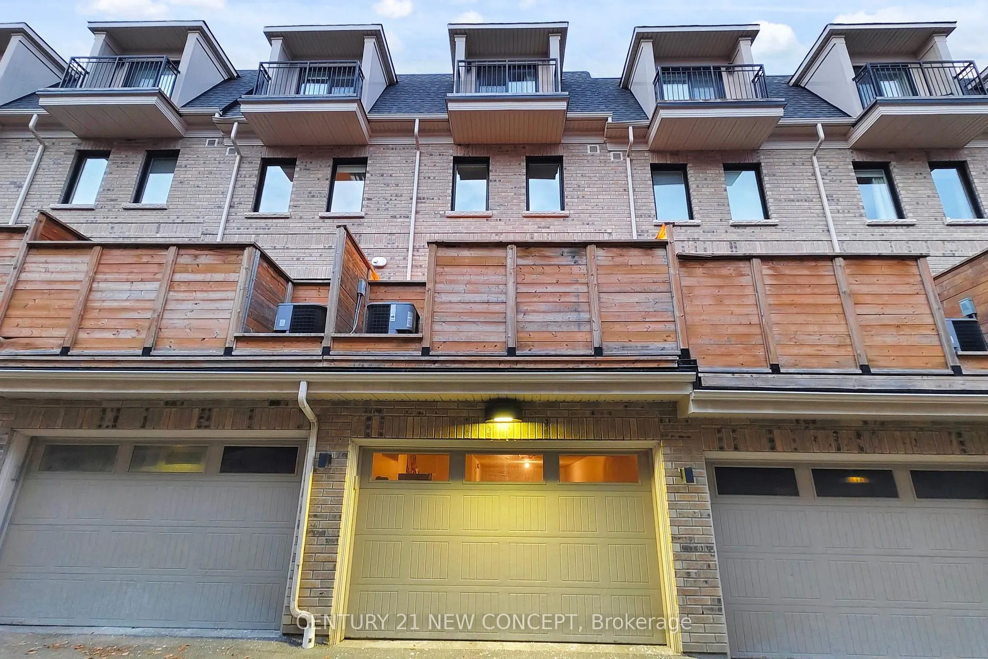 Photo 47 of Unit 27, 80 Daisy Avenue, Etobicoke, Long Branch — HOMEH
