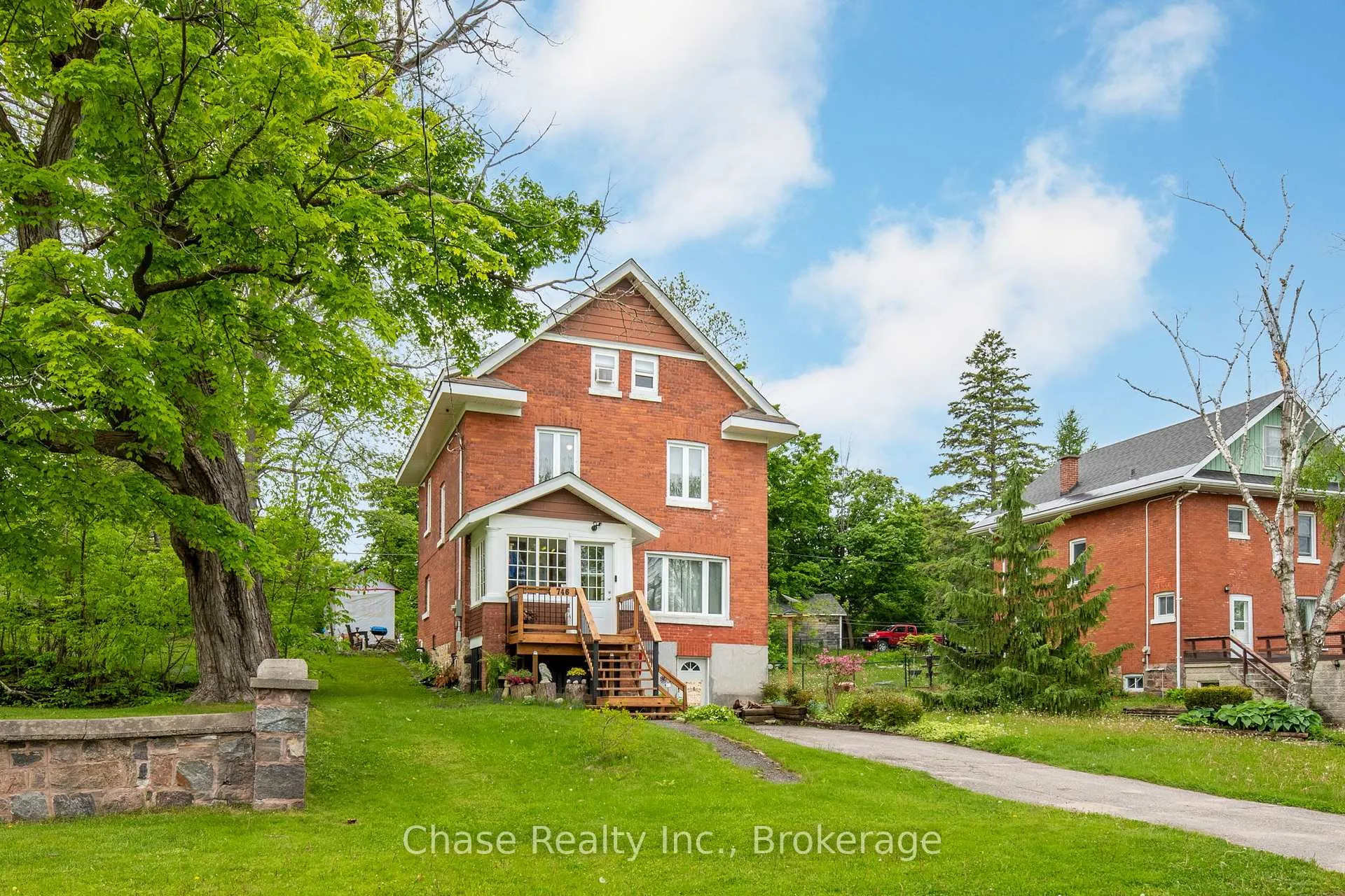 Photo 2 of 746 Sixth Avenue, Tay, Port McNicoll — HOMEH