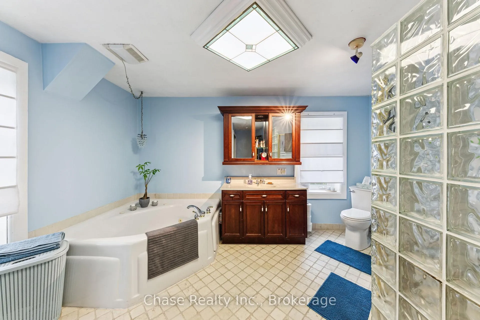 Photo 14 of 746 Sixth Avenue, Tay, Port McNicoll — HOMEH