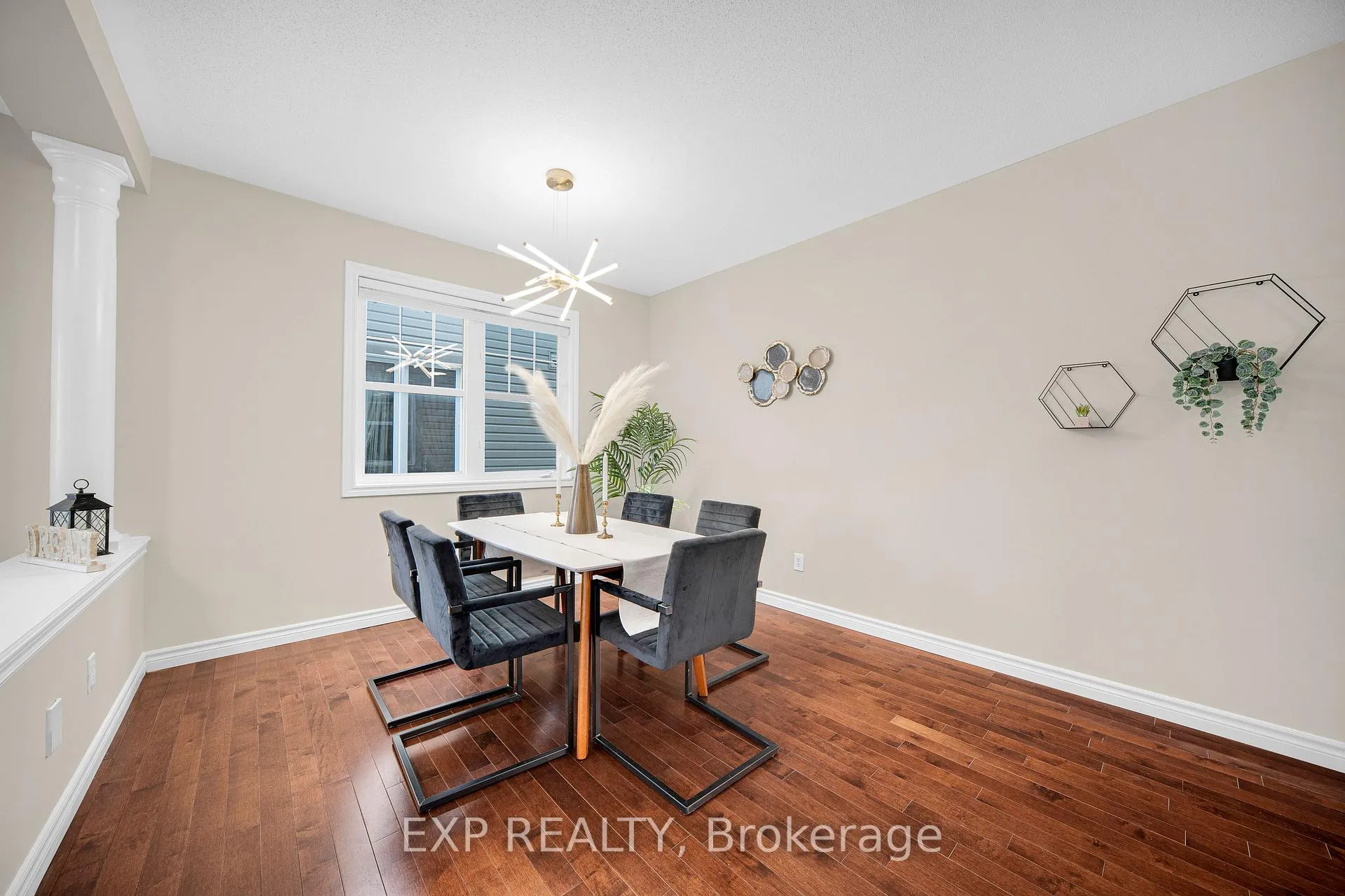 Photo 9 of 2522 Stone Cove Crescent, Ottawa, Barrhaven - Half Moon Bay — HOMEH