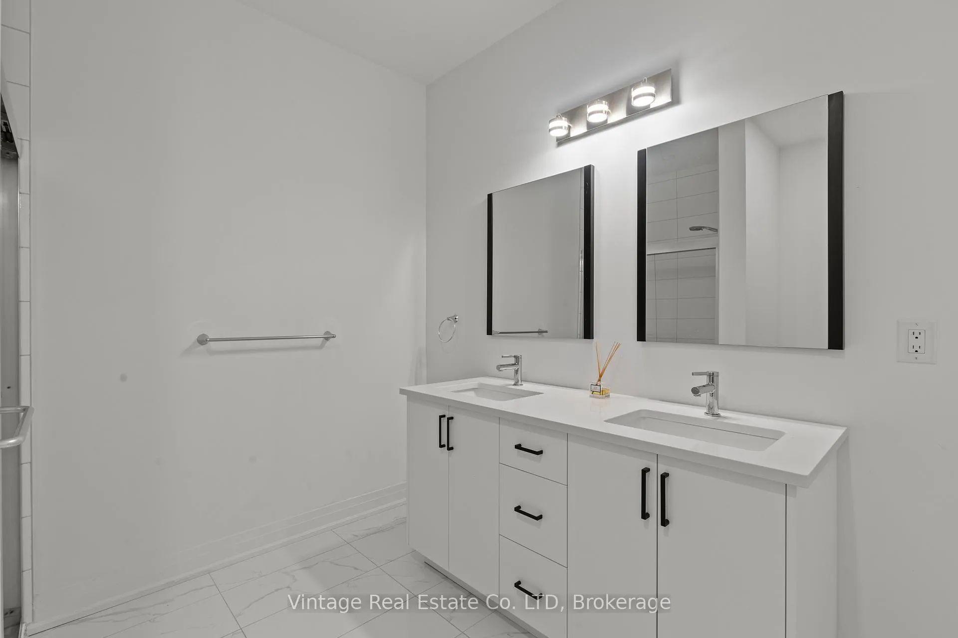 Photo 8 of Unit 29, 1465 Station Street, Pelham, Fonthill — HOMEH
