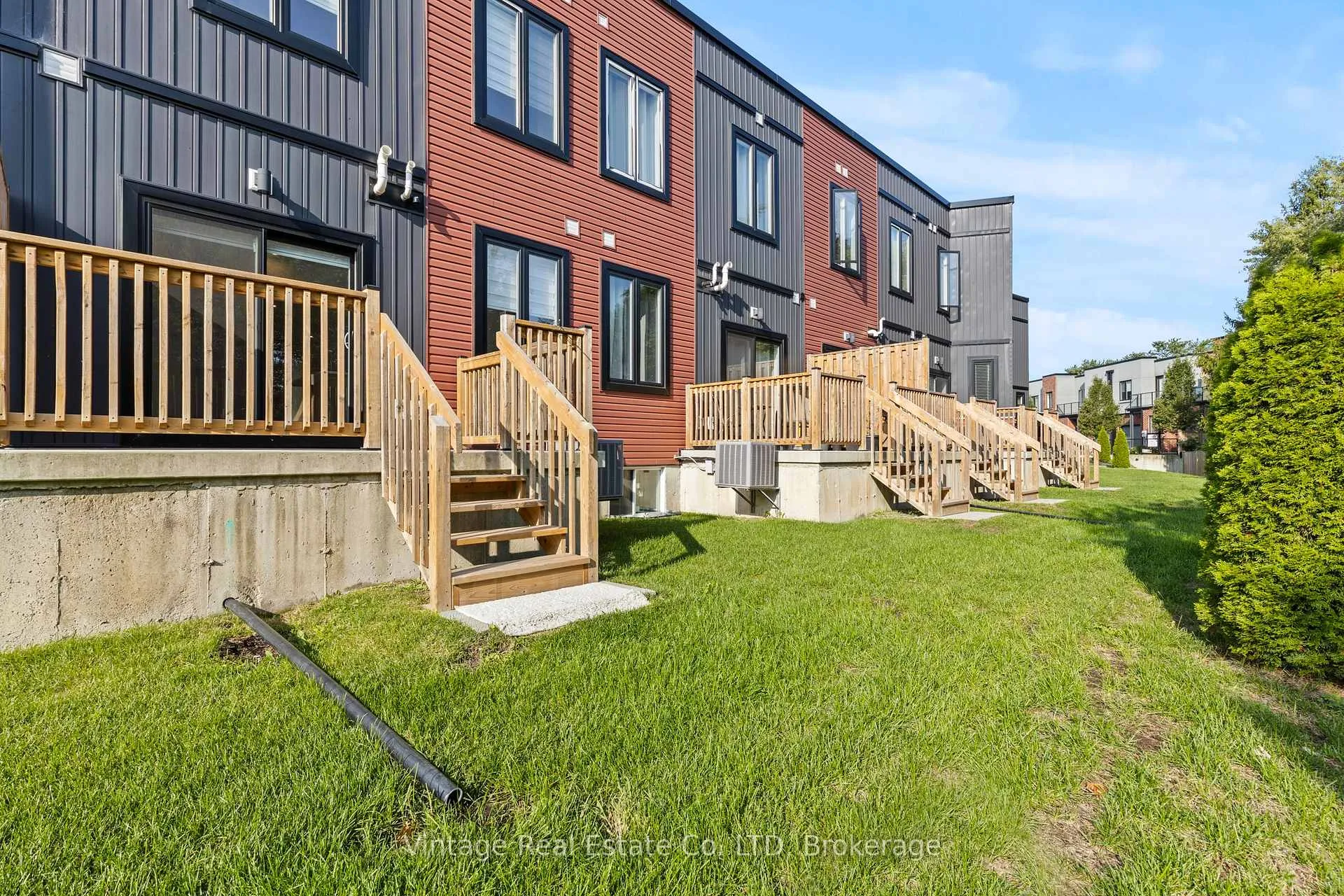 Photo 13 of Unit 29, 1465 Station Street, Pelham, Fonthill — HOMEH