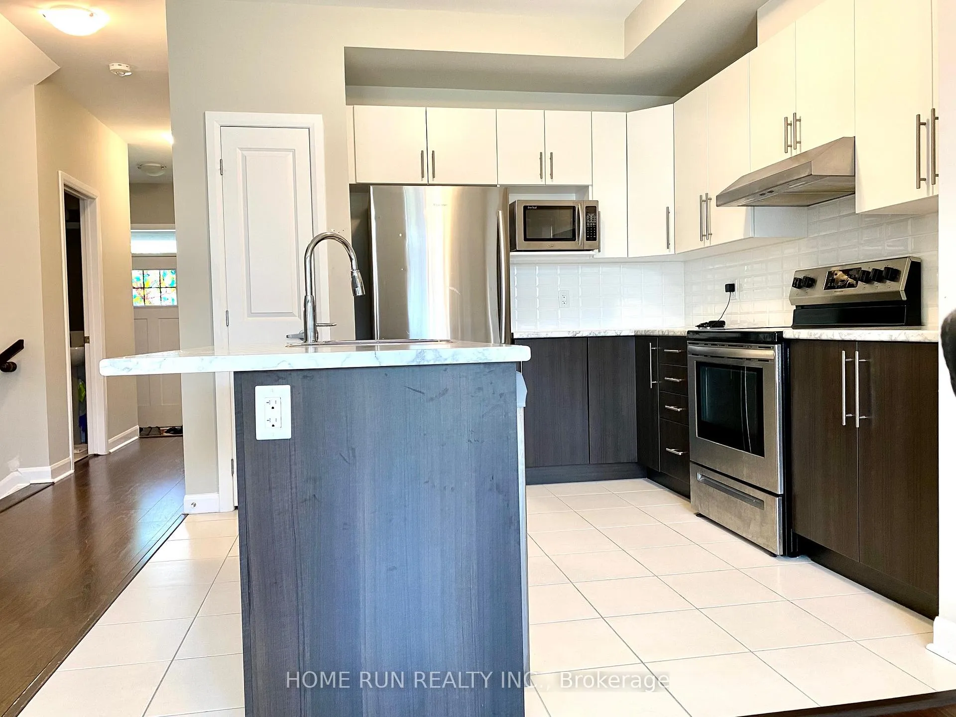 Photo 4 of 415 Kayak Street, Ottawa, Barrhaven - Hearts Desire — HOMEH