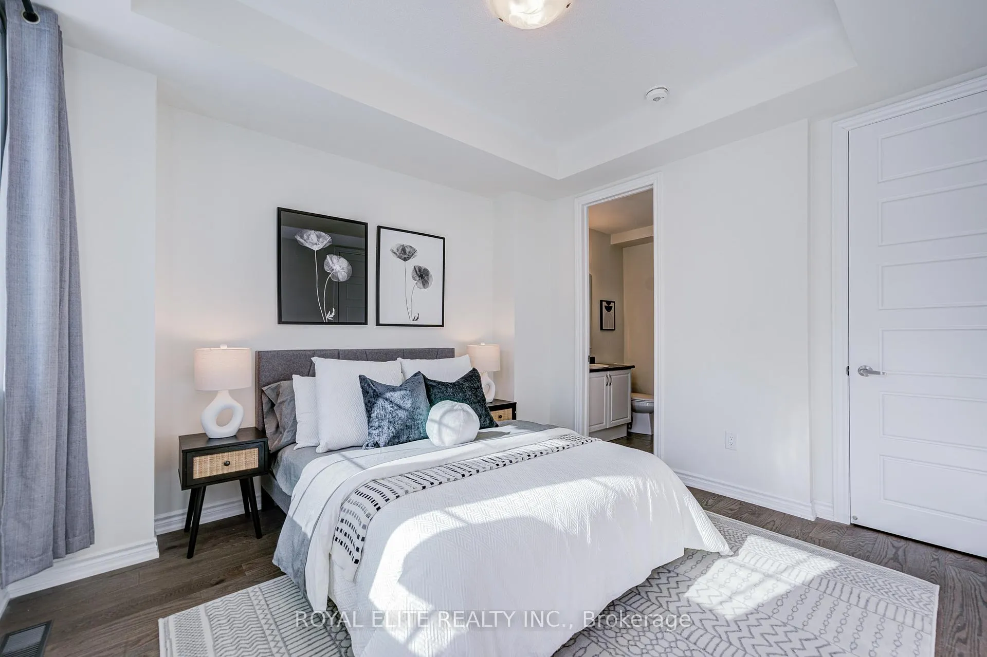 Photo 7 of 97 Thomas Frisby Jr Crescent, Markham, Victoria Square — HOMEH