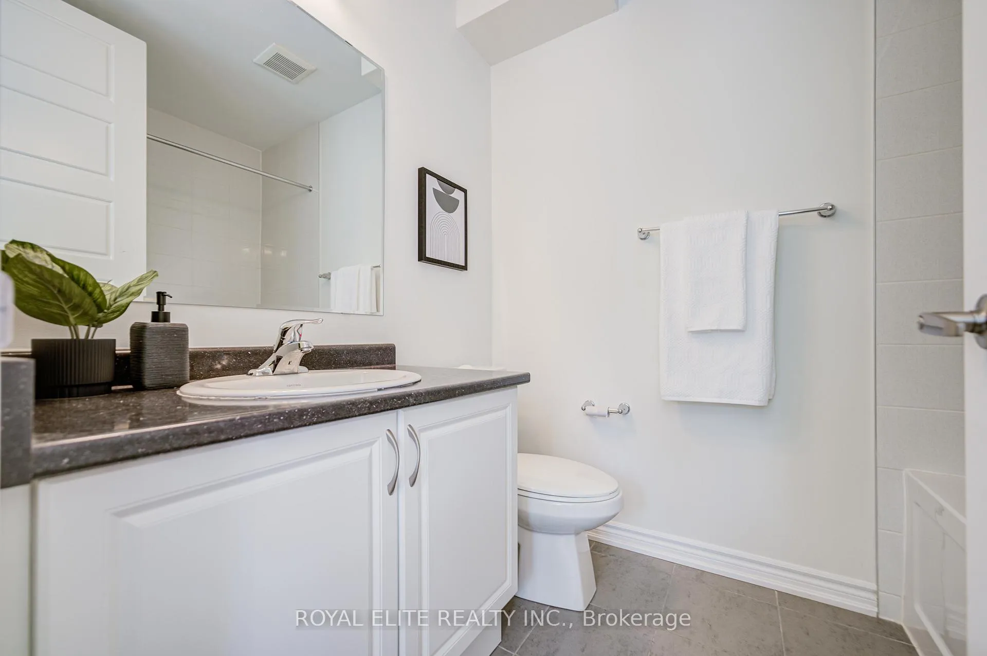 Photo 8 of 97 Thomas Frisby Jr Crescent, Markham, Victoria Square — HOMEH
