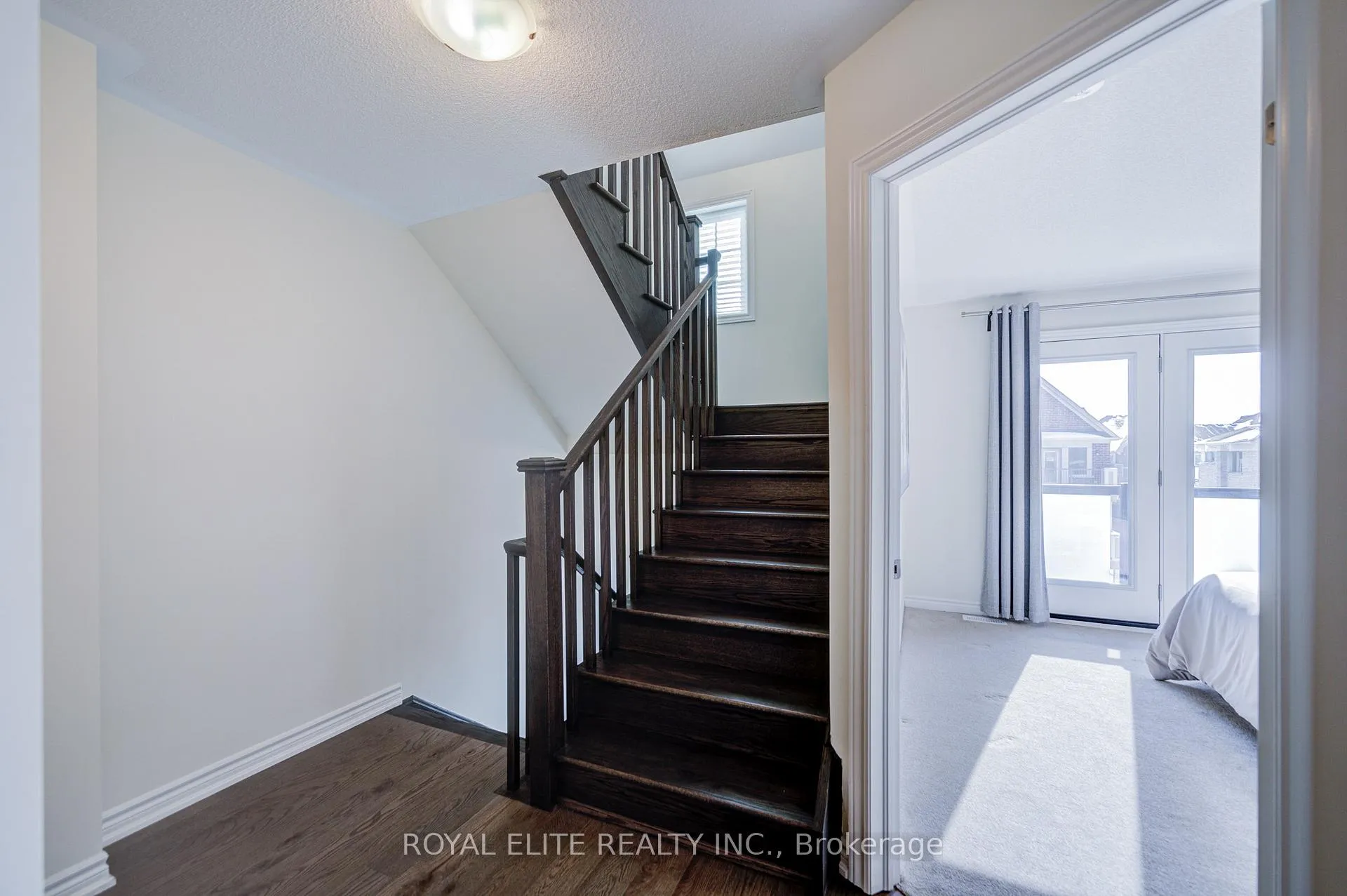 Photo 32 of 97 Thomas Frisby Jr Crescent, Markham, Victoria Square — HOMEH