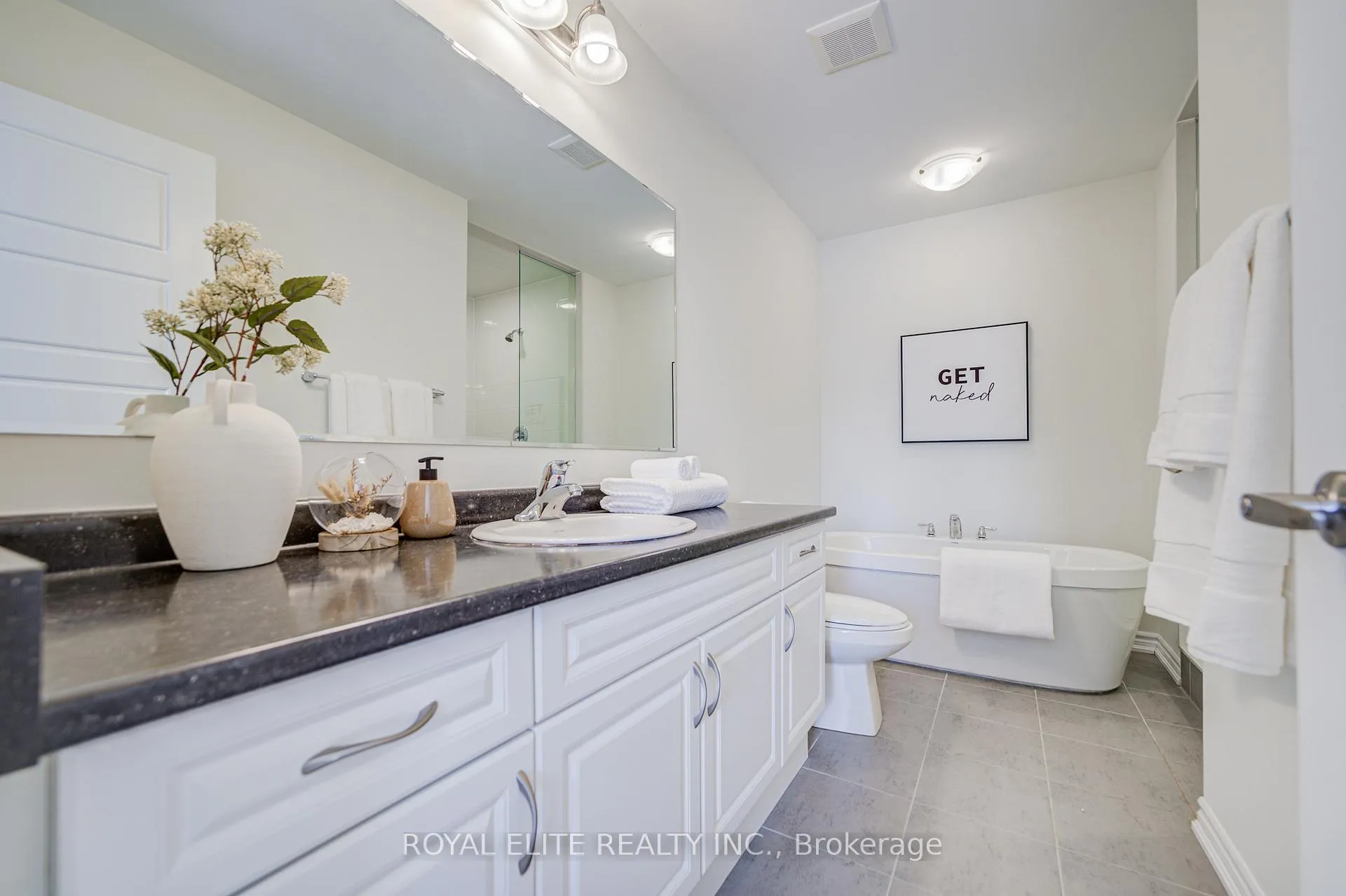 Photo 38 of 97 Thomas Frisby Jr Crescent, Markham, Victoria Square — HOMEH