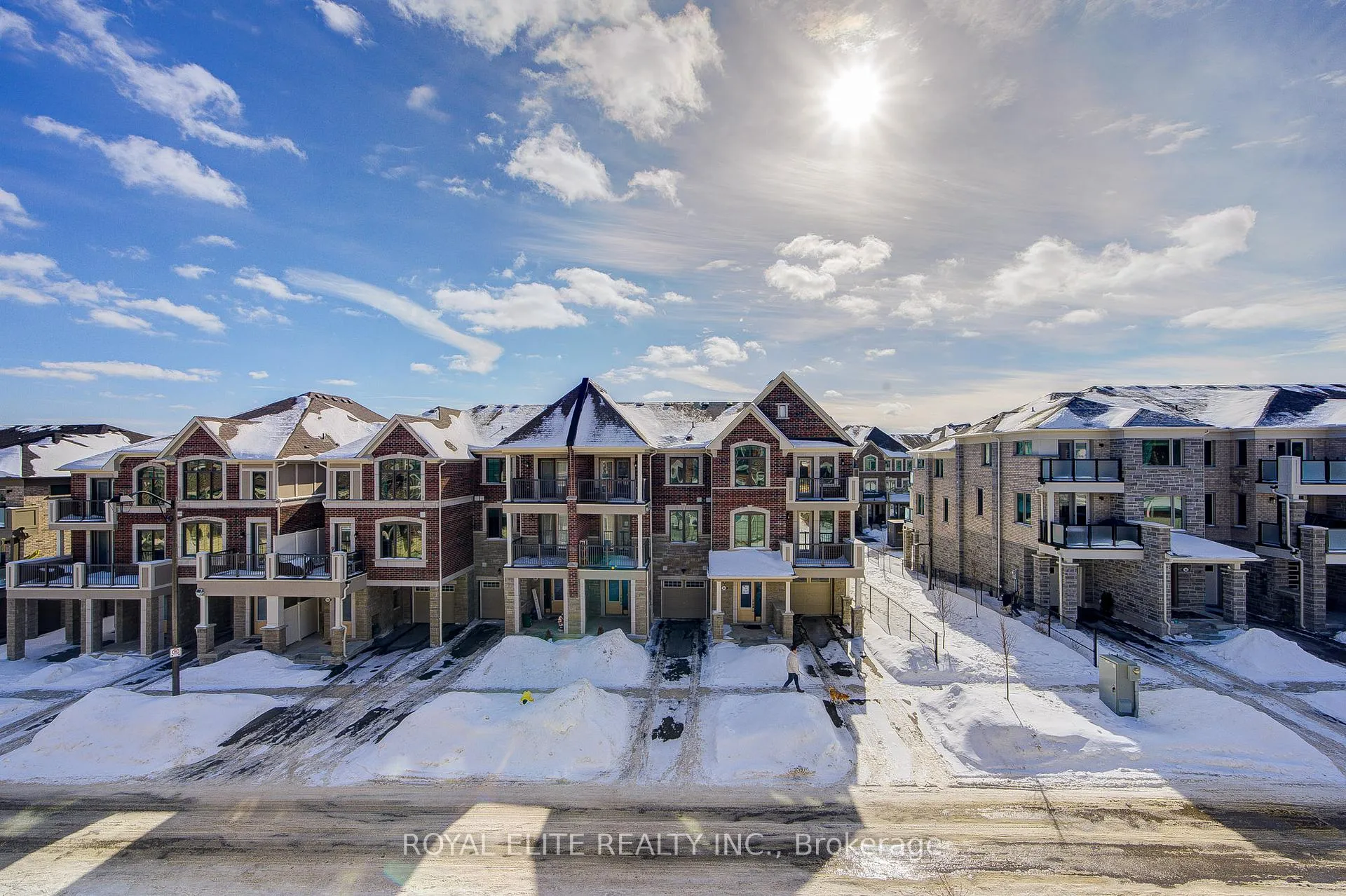 Photo 41 of 97 Thomas Frisby Jr Crescent, Markham, Victoria Square — HOMEH