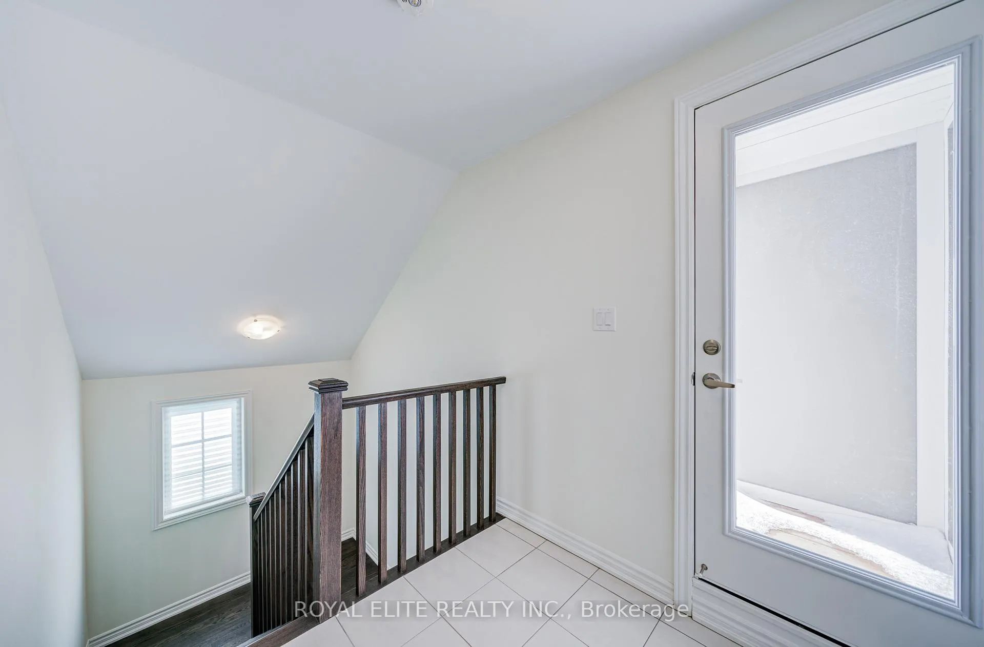 Photo 49 of 97 Thomas Frisby Jr Crescent, Markham, Victoria Square — HOMEH