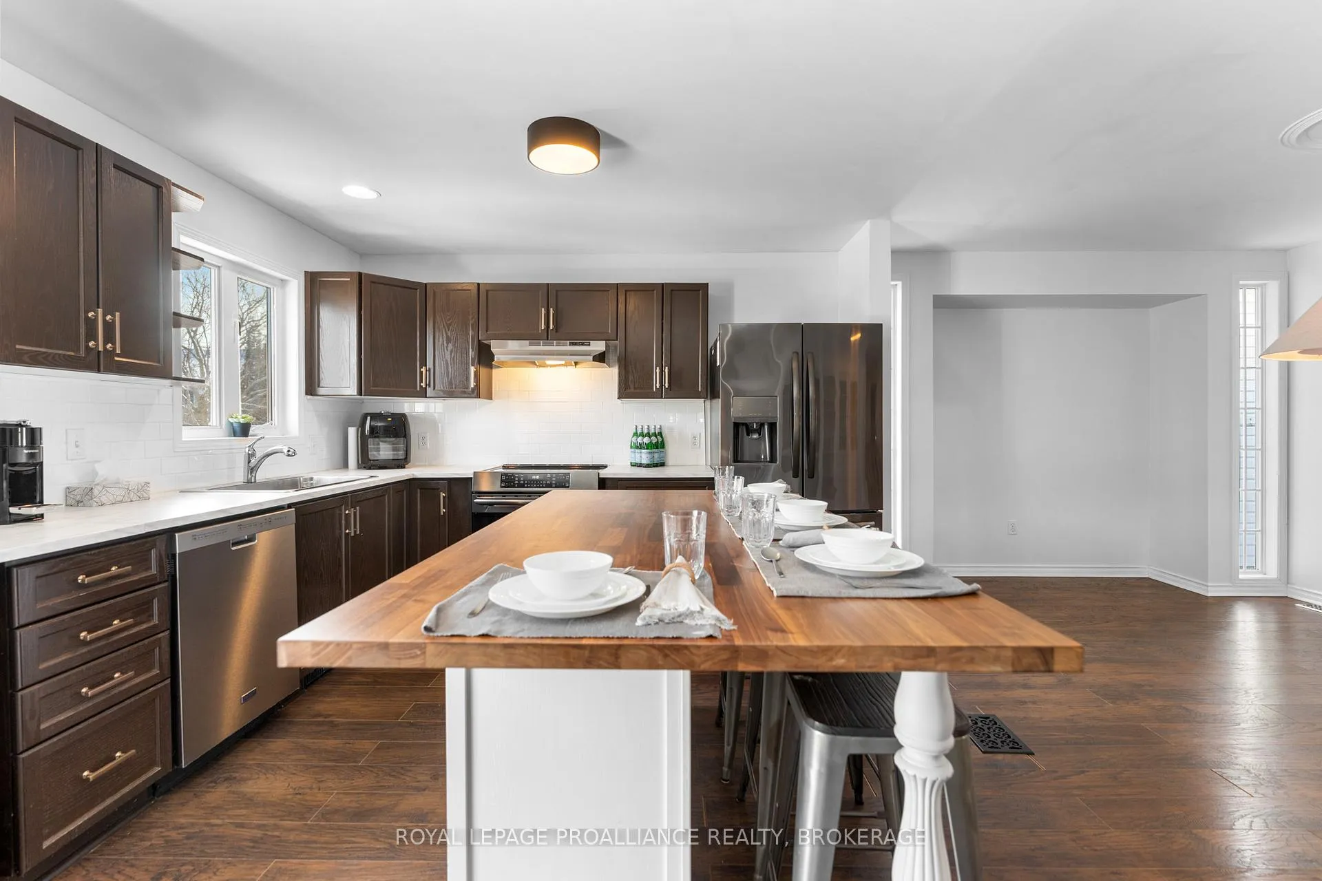 Photo 11 of 343 Sunrise Crescent, Kingston, East Gardiners Rd — HOMEH