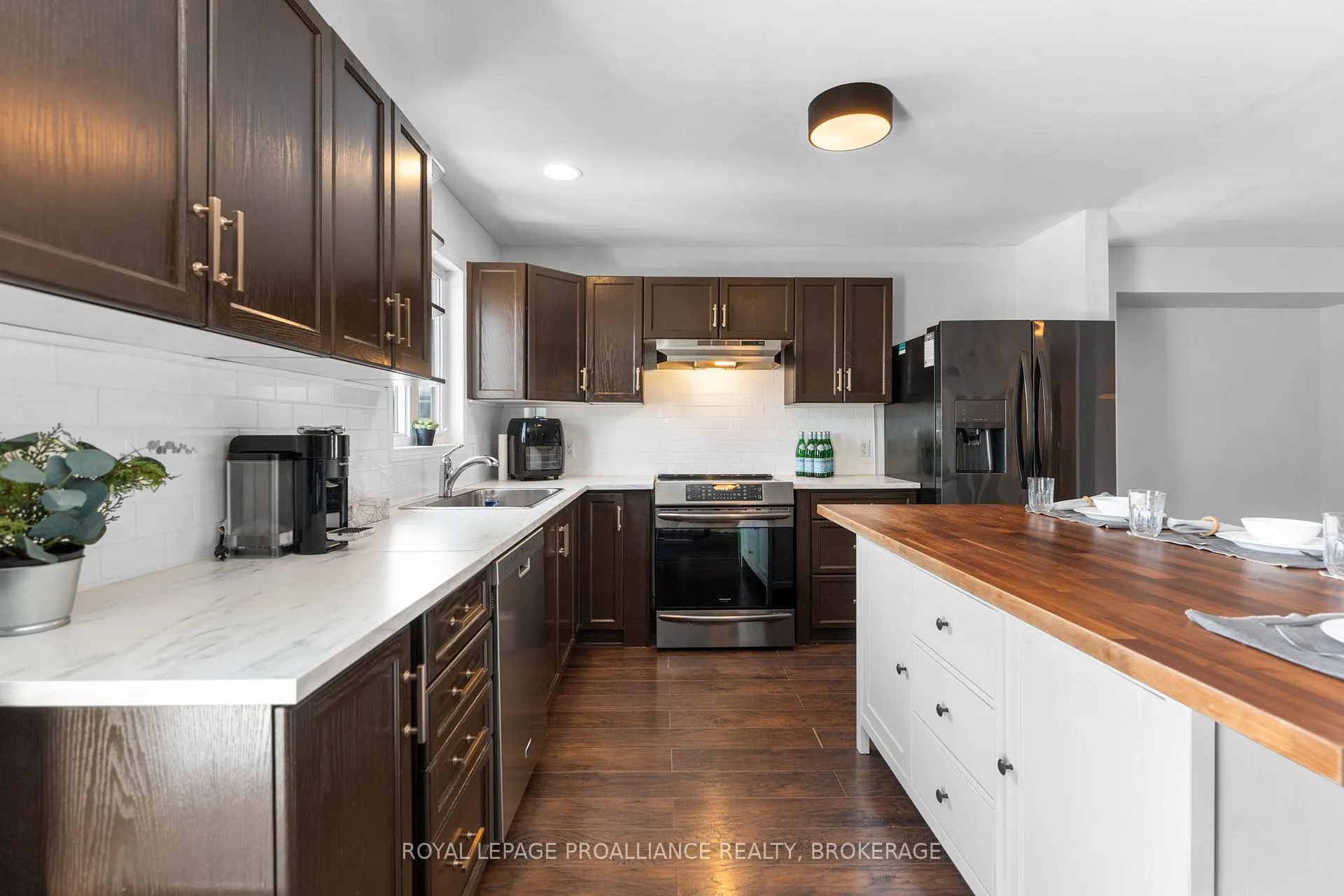 Photo 12 of 343 Sunrise Crescent, Kingston, East Gardiners Rd — HOMEH