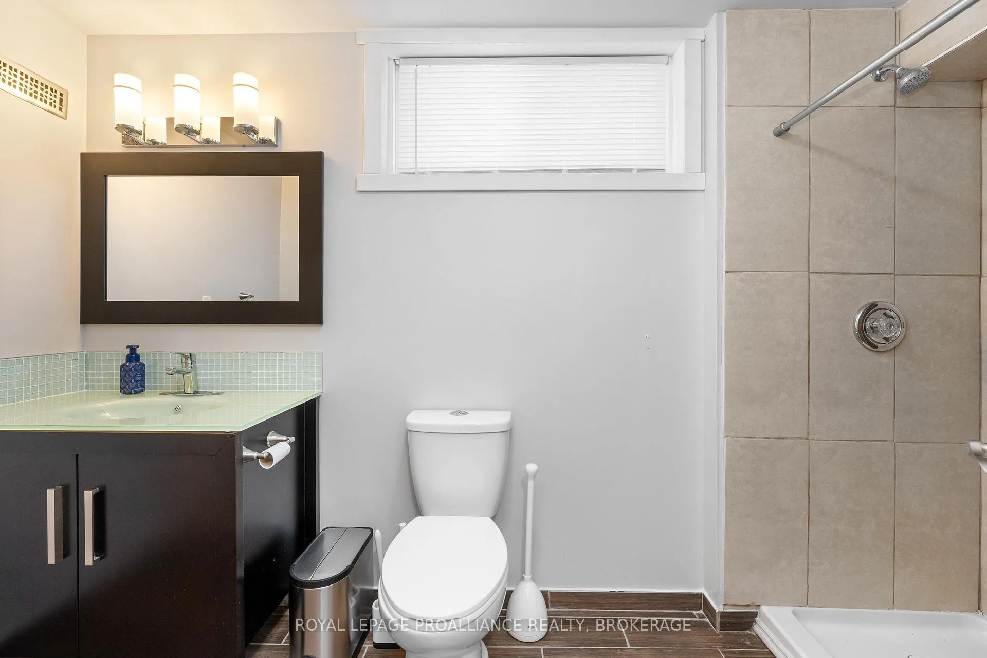 Photo 33 of 343 Sunrise Crescent, Kingston, East Gardiners Rd — HOMEH