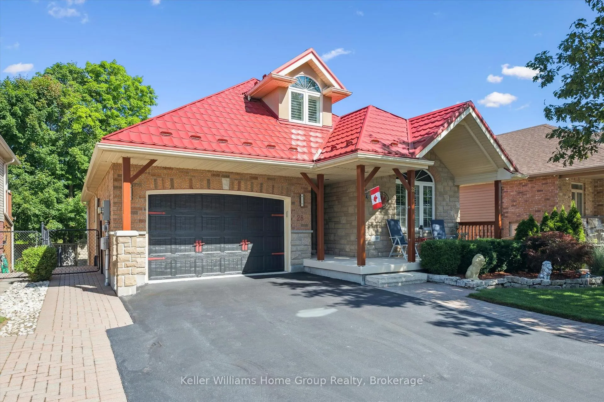 Photo 3 of 28 Harcourt Place, Centre Wellington, Fergus — HOMEH