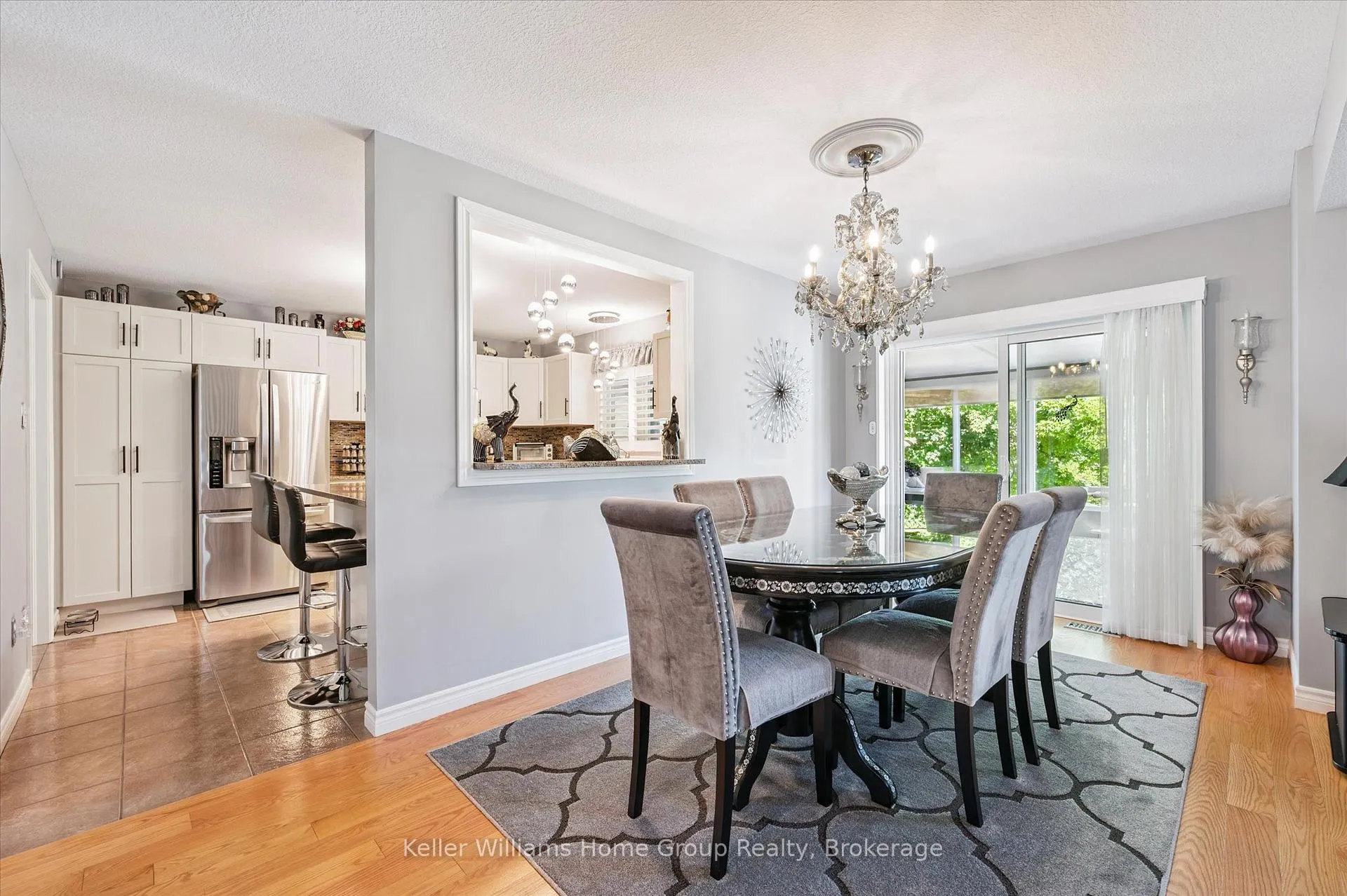 Photo 12 of 28 Harcourt Place, Centre Wellington, Fergus — HOMEH