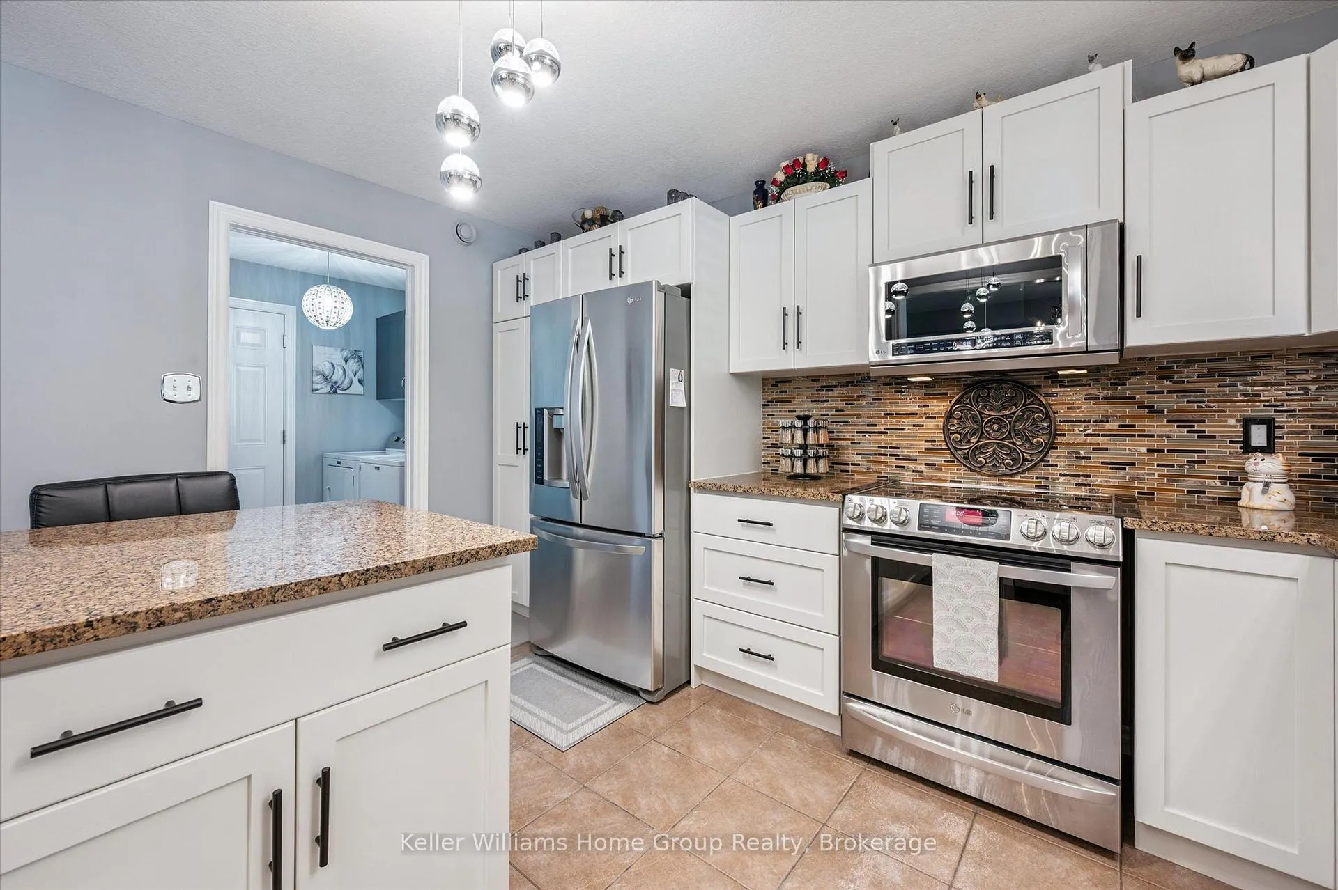 Photo 17 of 28 Harcourt Place, Centre Wellington, Fergus — HOMEH