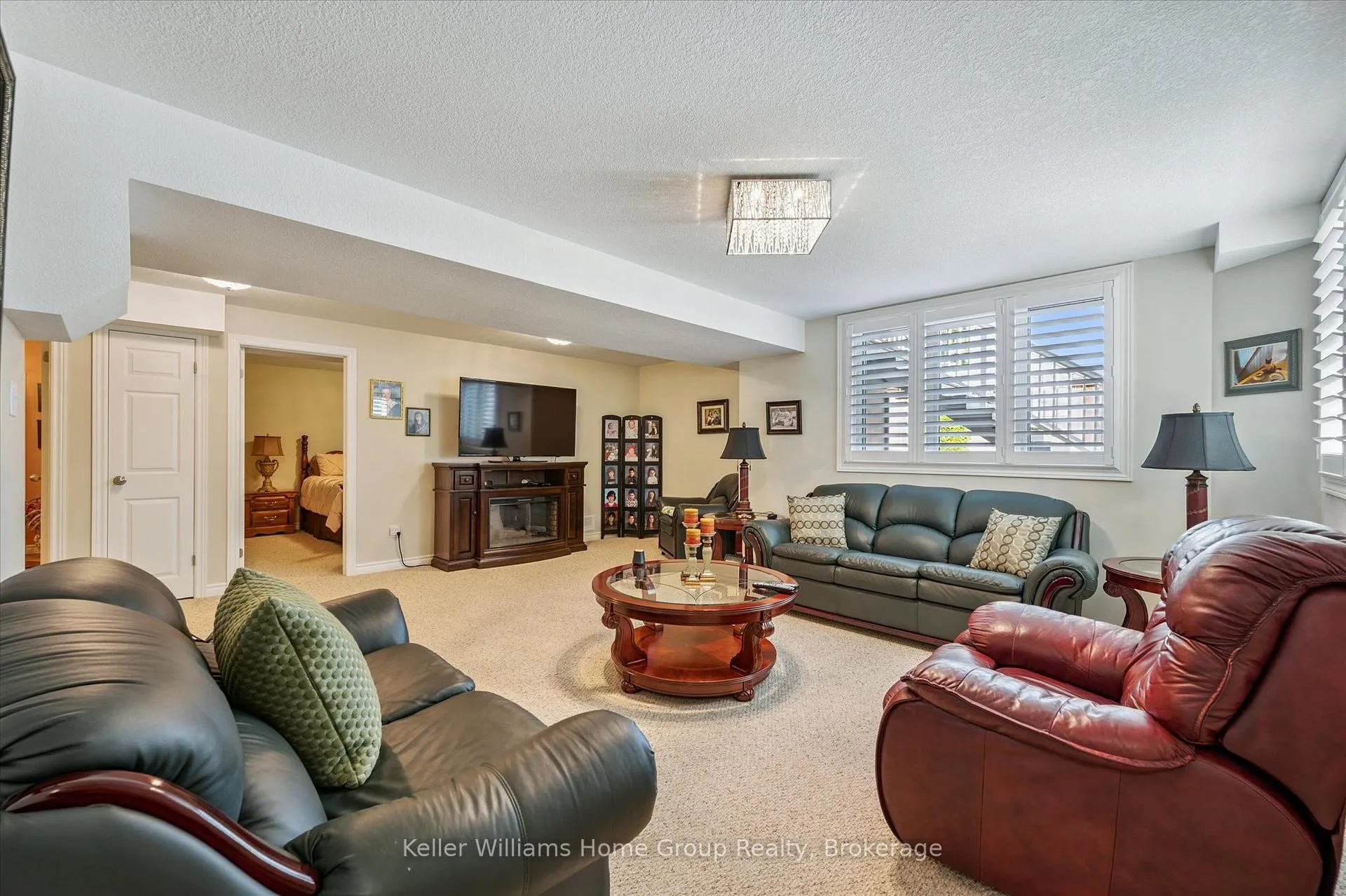 Photo 32 of 28 Harcourt Place, Centre Wellington, Fergus — HOMEH