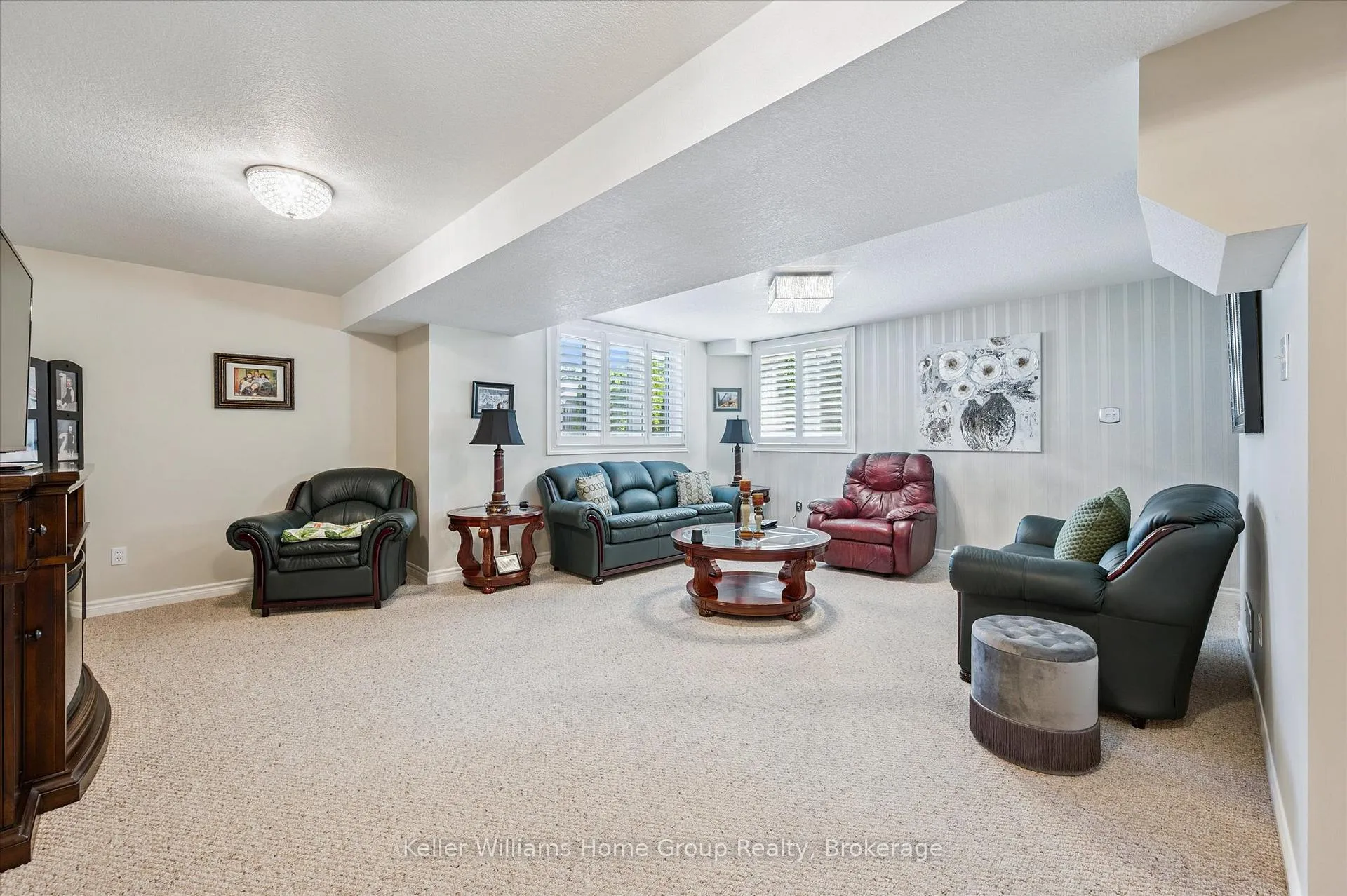 Photo 33 of 28 Harcourt Place, Centre Wellington, Fergus — HOMEH